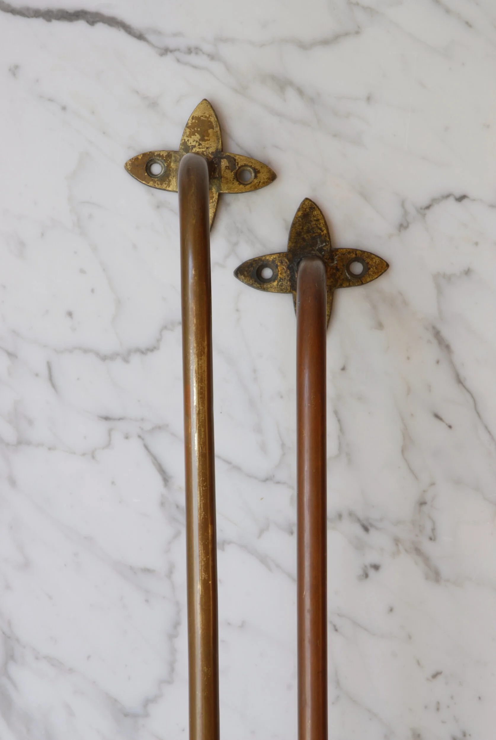 SIZED 400 Pair Towel Rails End Details.JPG