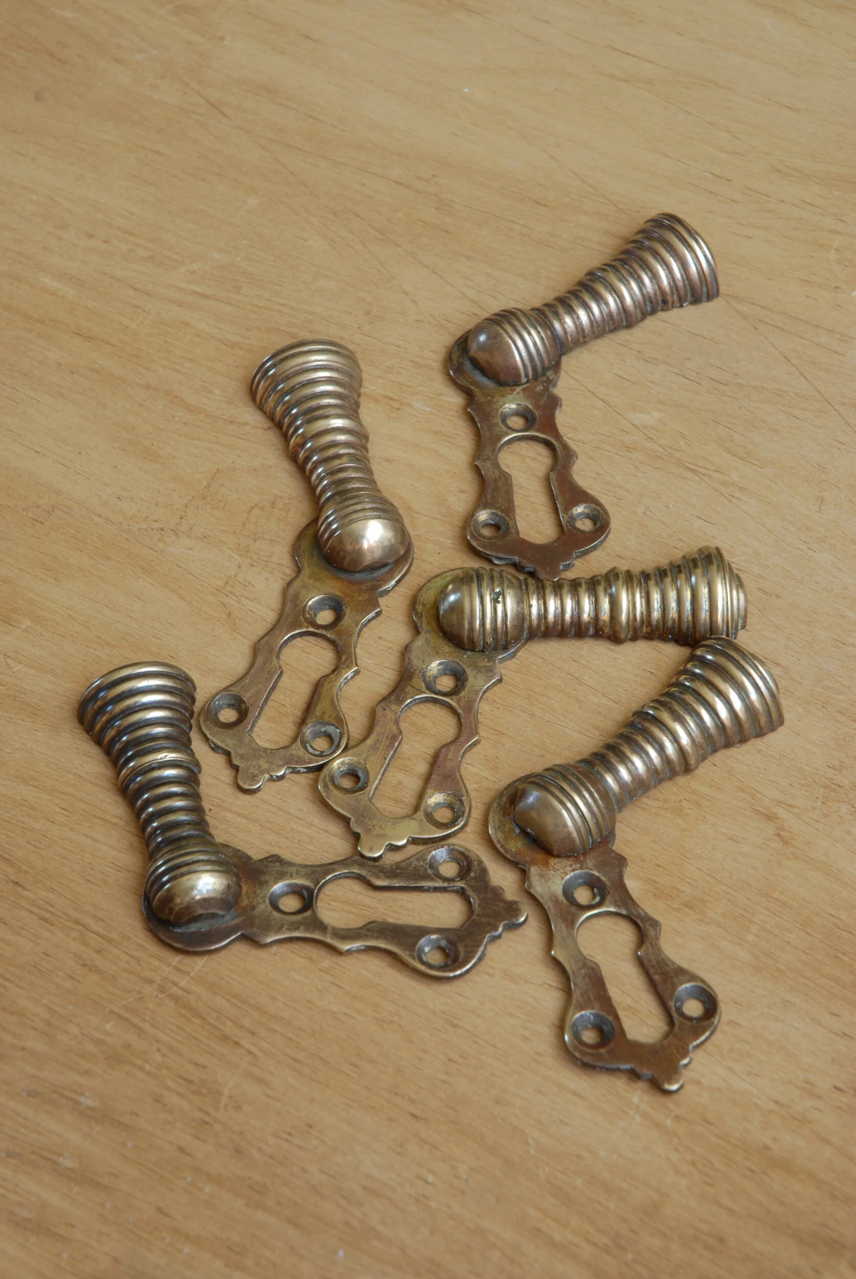 SIZED 407 Escutcheon Set.JPG
