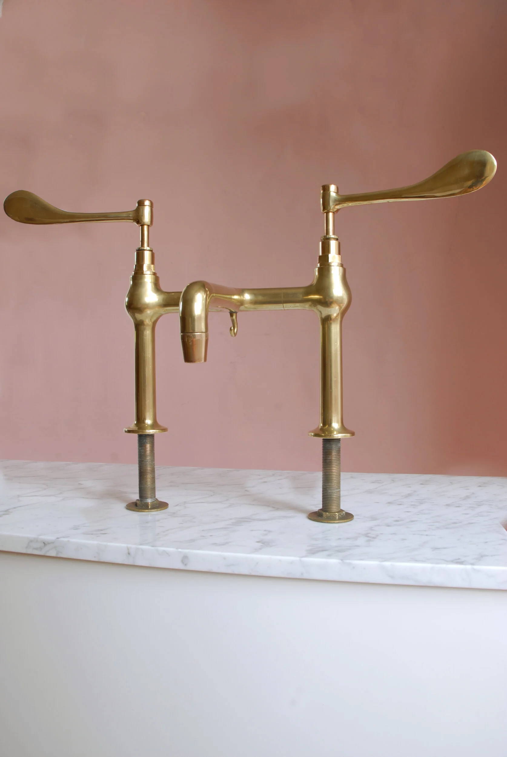 SIZED 422 Brass Lever Arm Taps Side View Distance.JPG