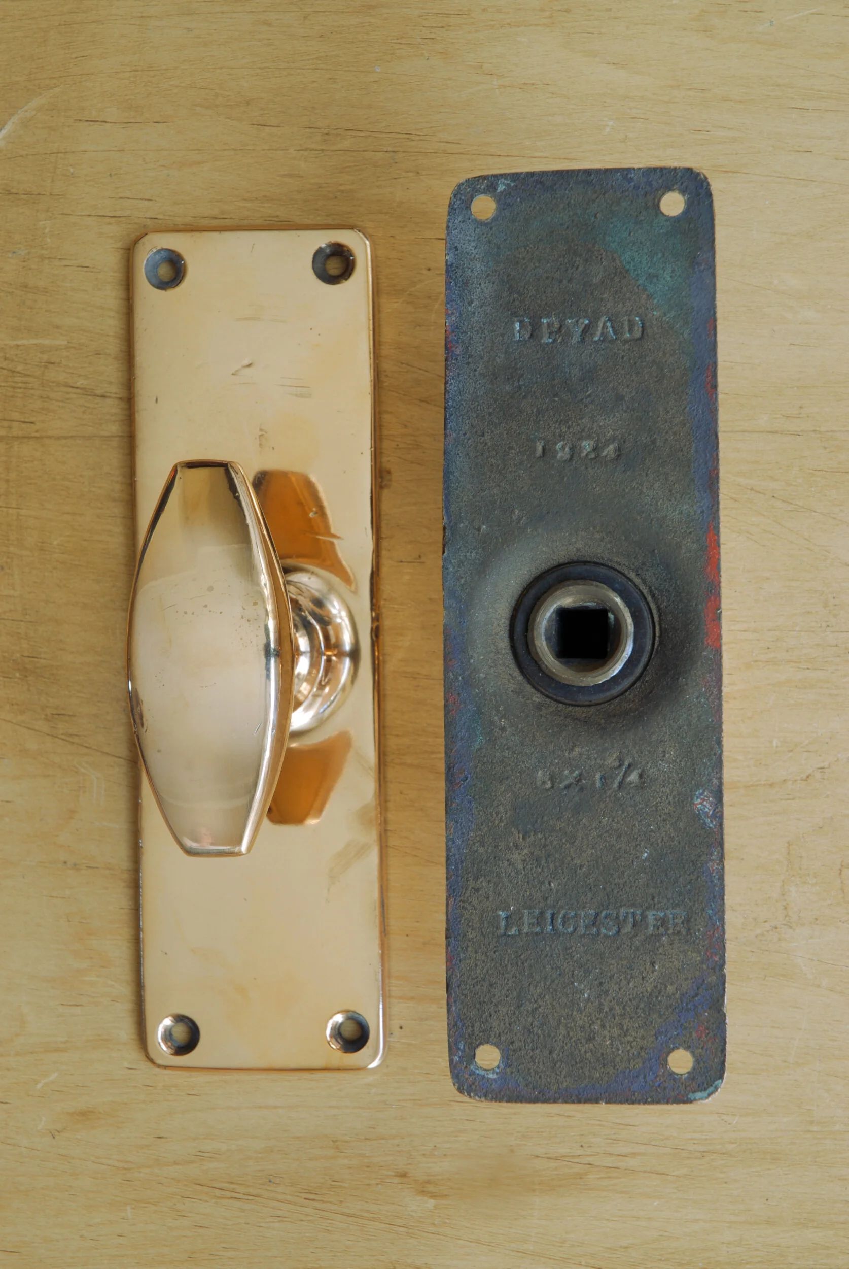 SIZED 436 1930's Door Knobs Back View.JPG