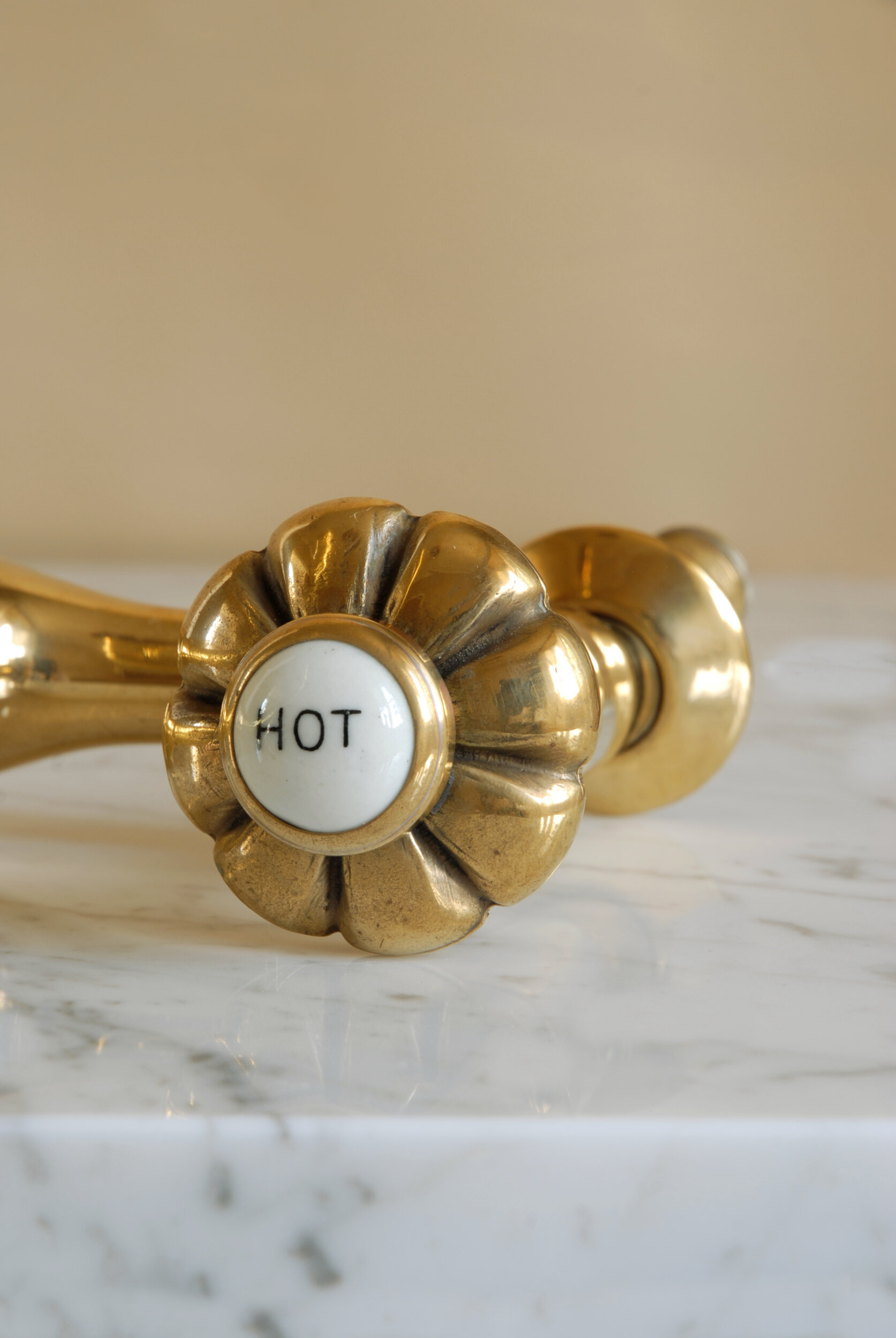 SIZED 447 Vintage Taps Floral Tap Head Side View.JPG