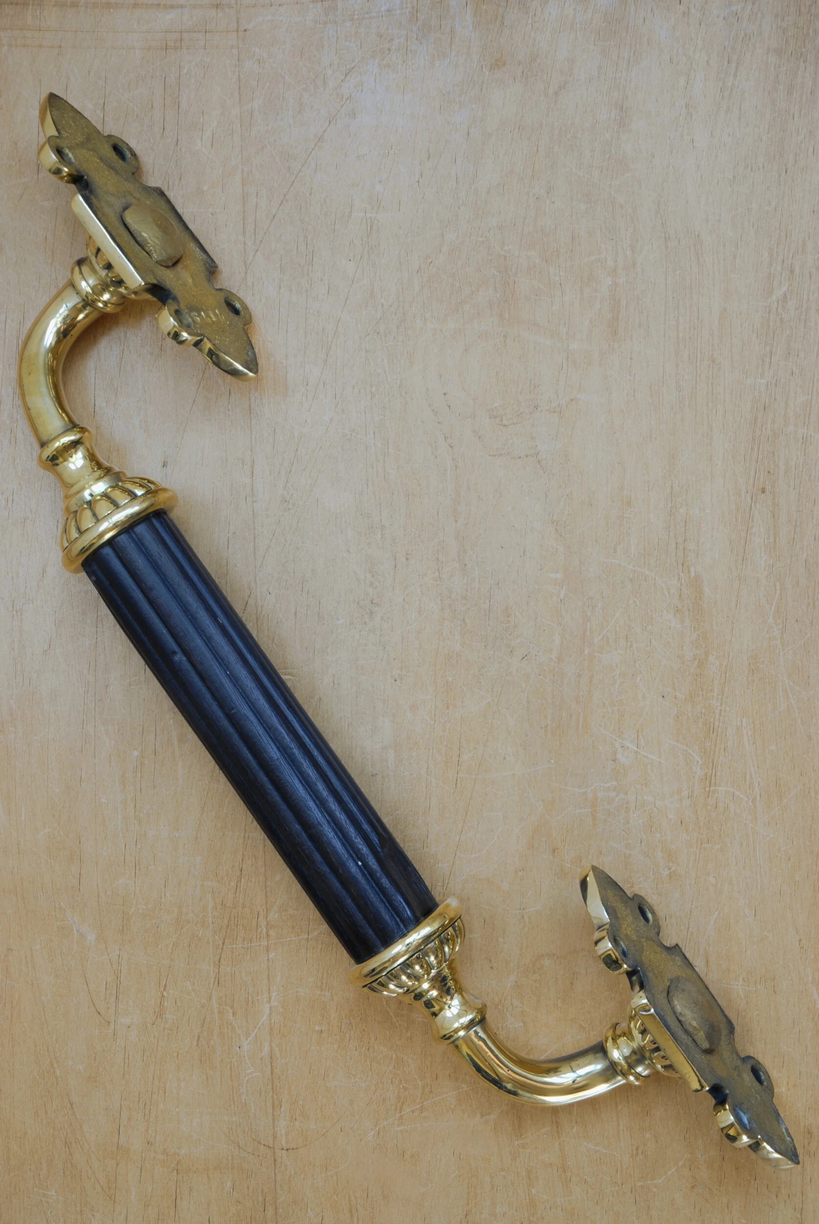 SIZED 563 Ebony Pull Handle Back View.JPG