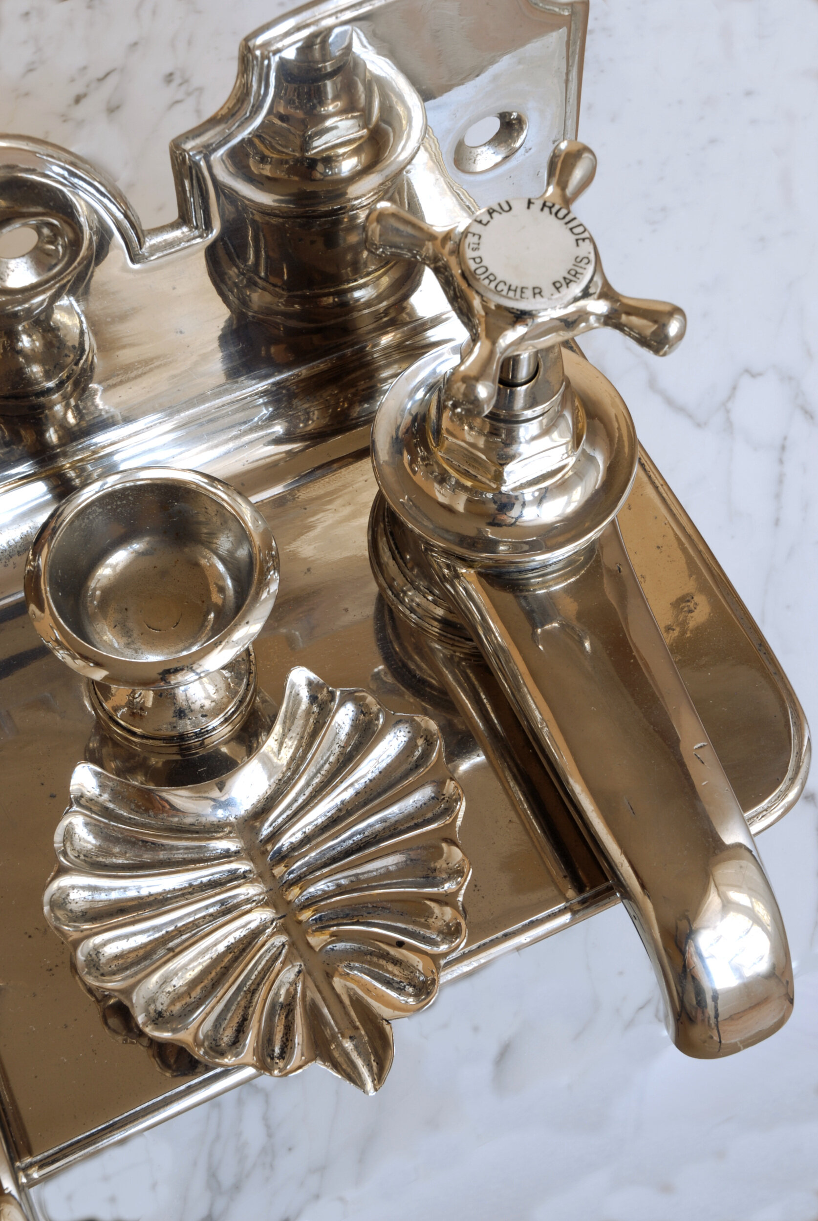 SIZED 644 French Shell Bath Taps.JPG