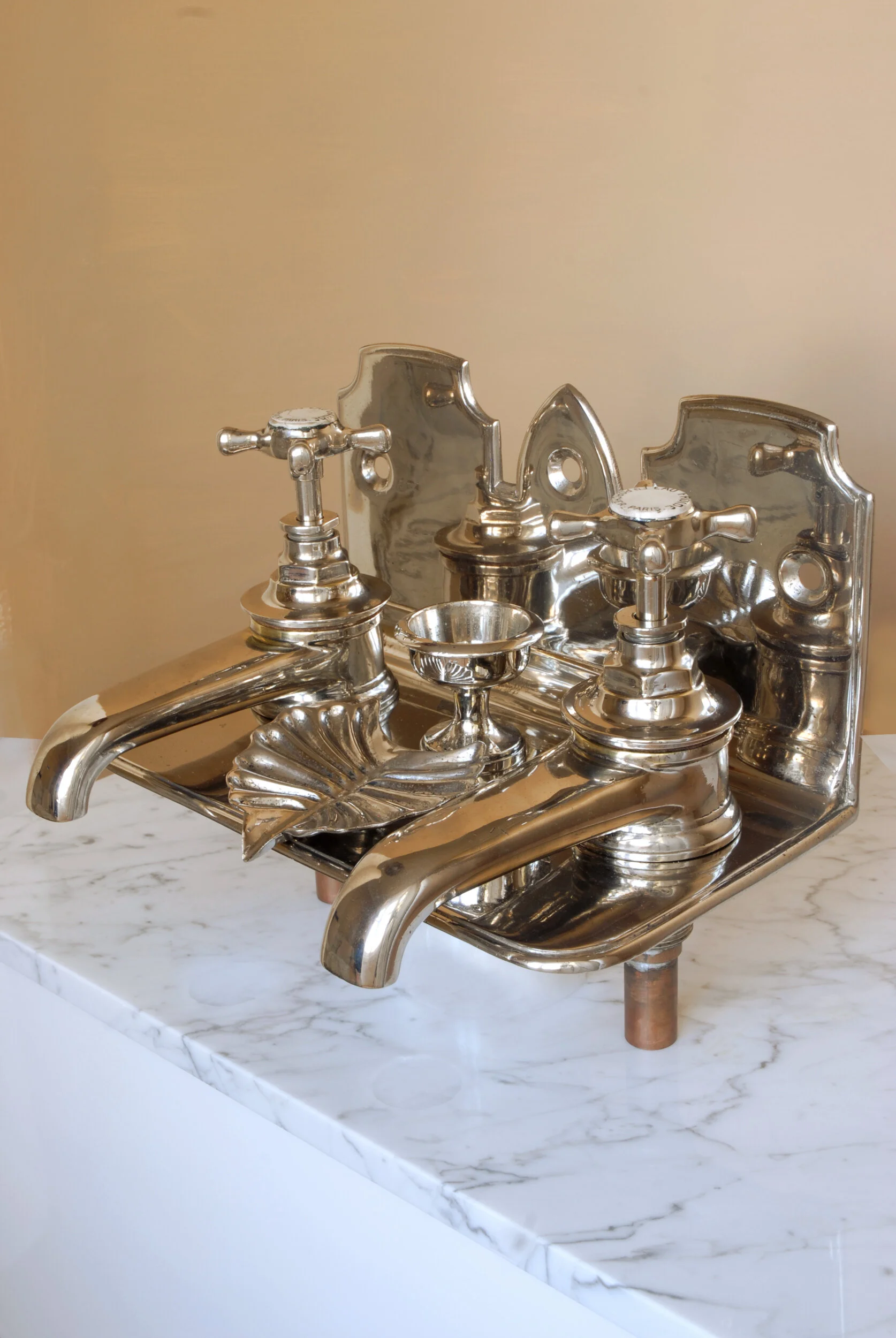 SIZED 644 French Bath Taps Shell Tray.JPG
