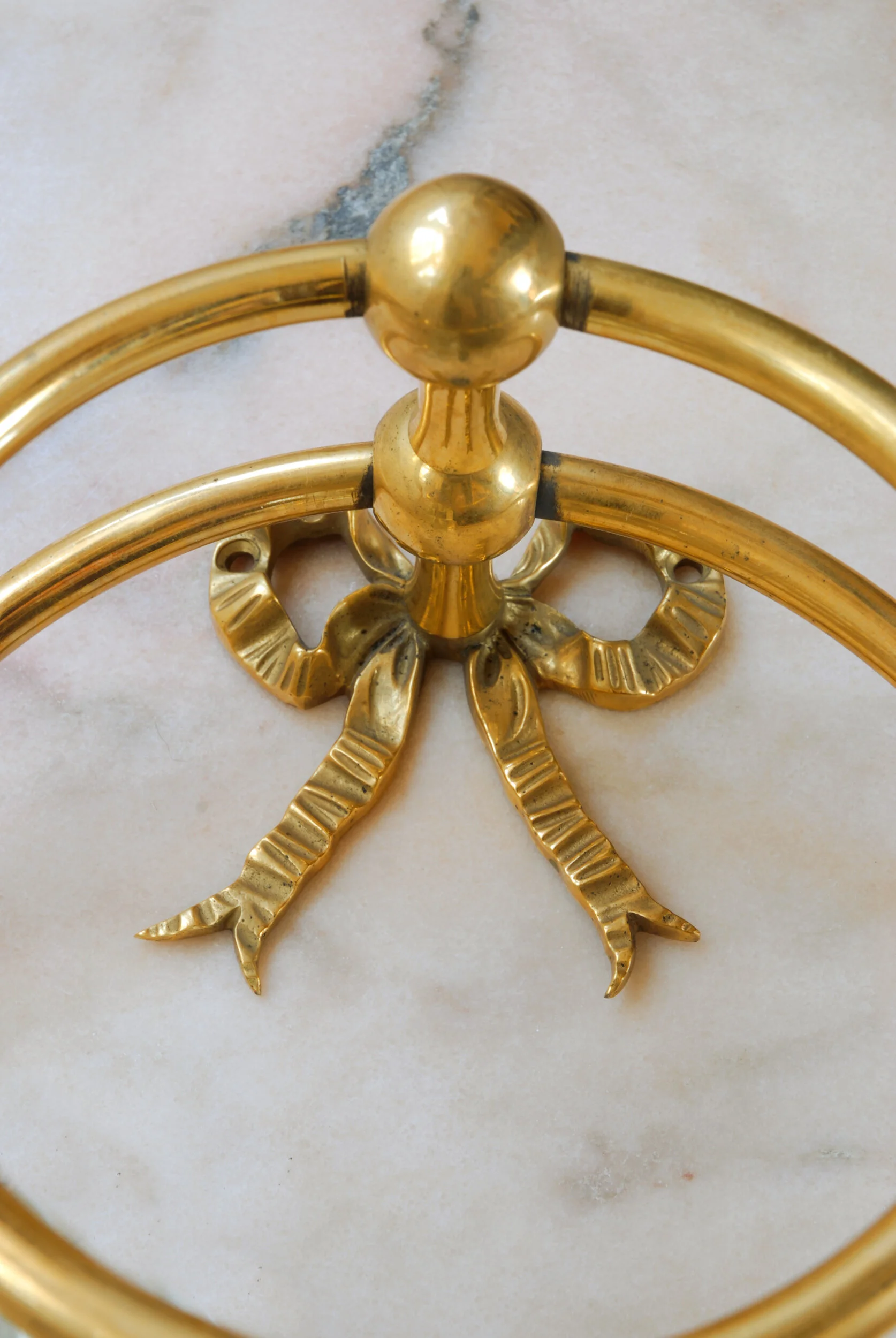 SIZED 643 Bow Towel Ring.JPG