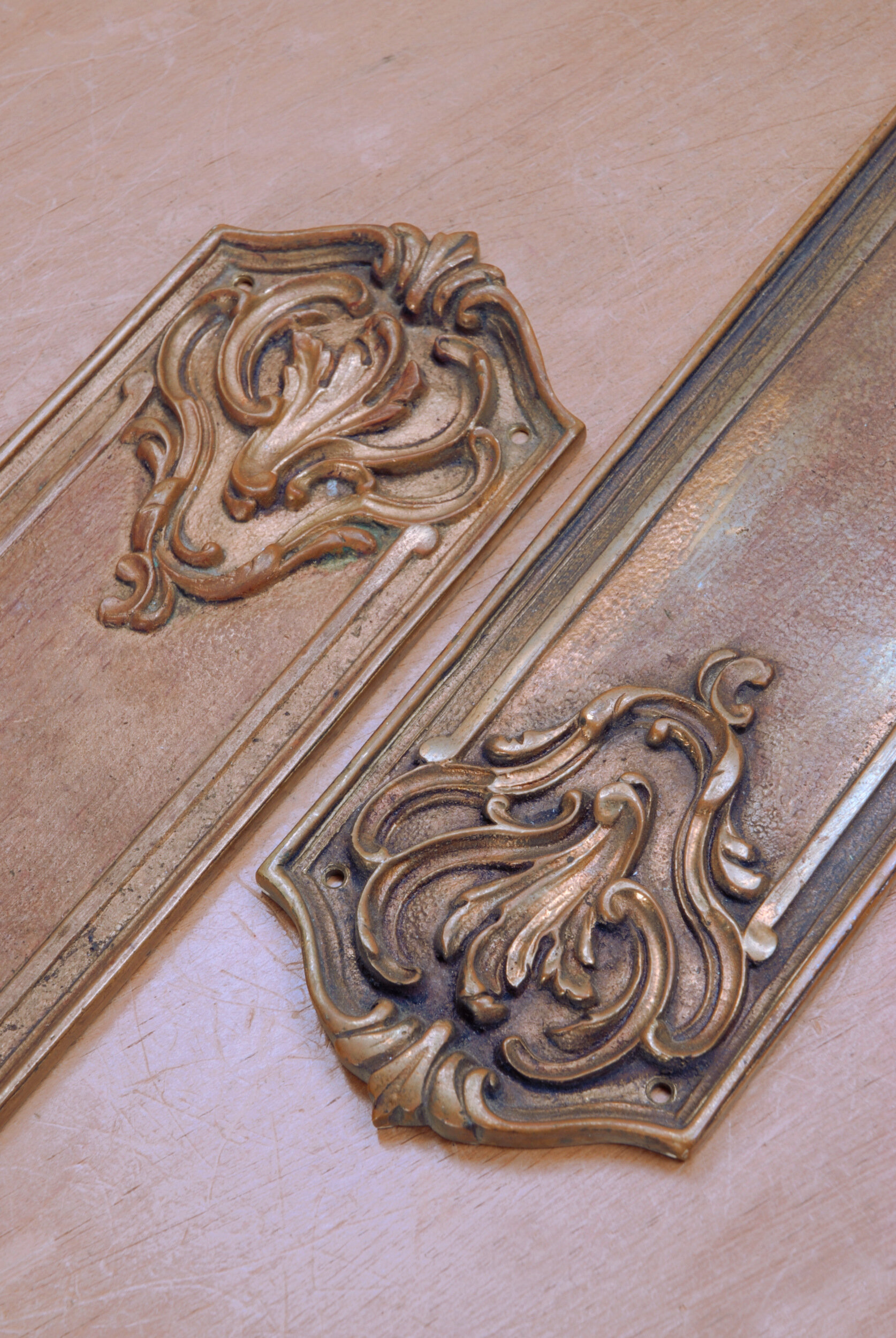 SIZED 638 Brass Victorian Fingerplates.JPG