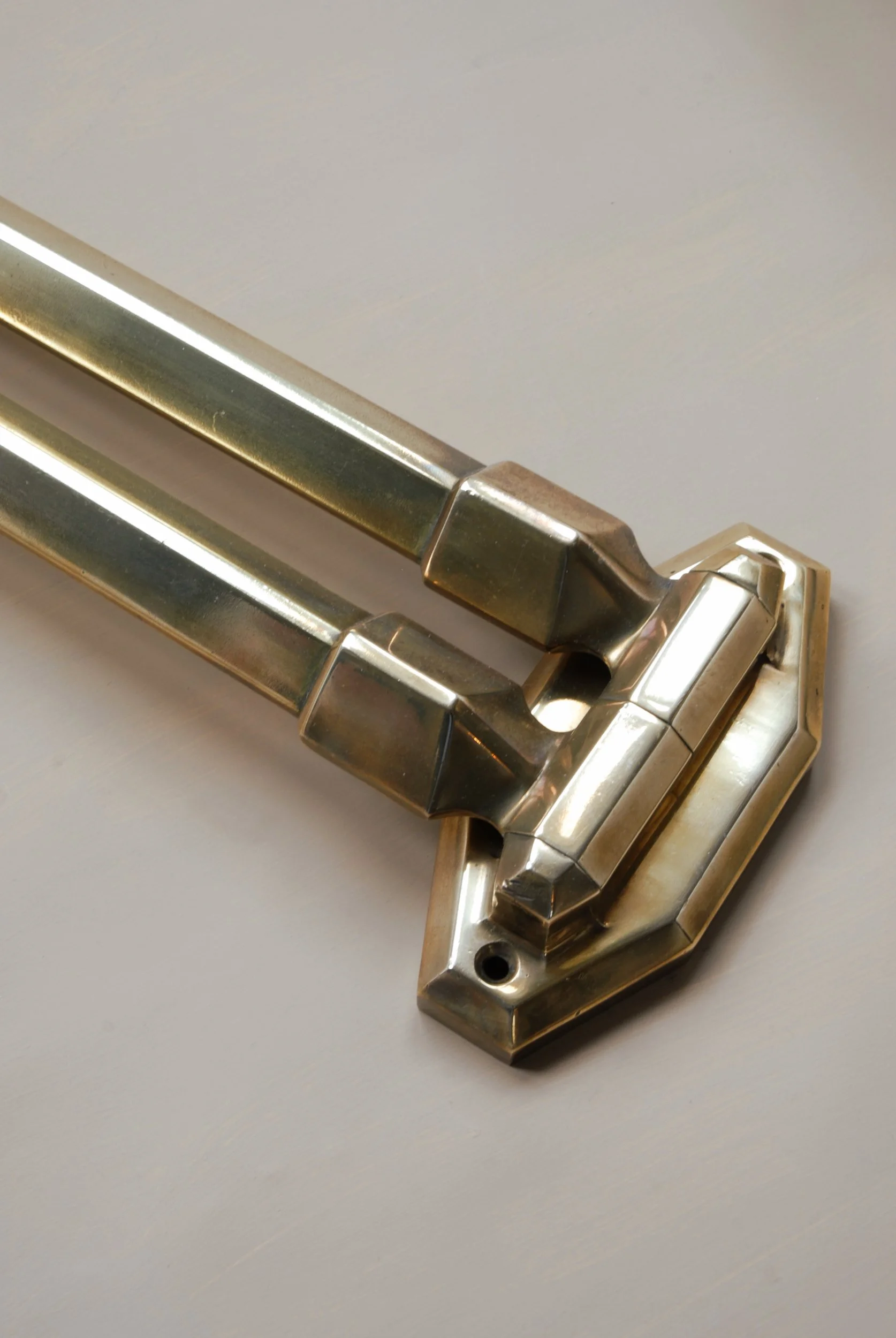 SIZED 983 Double Arm Towel Rail Brass.JPG