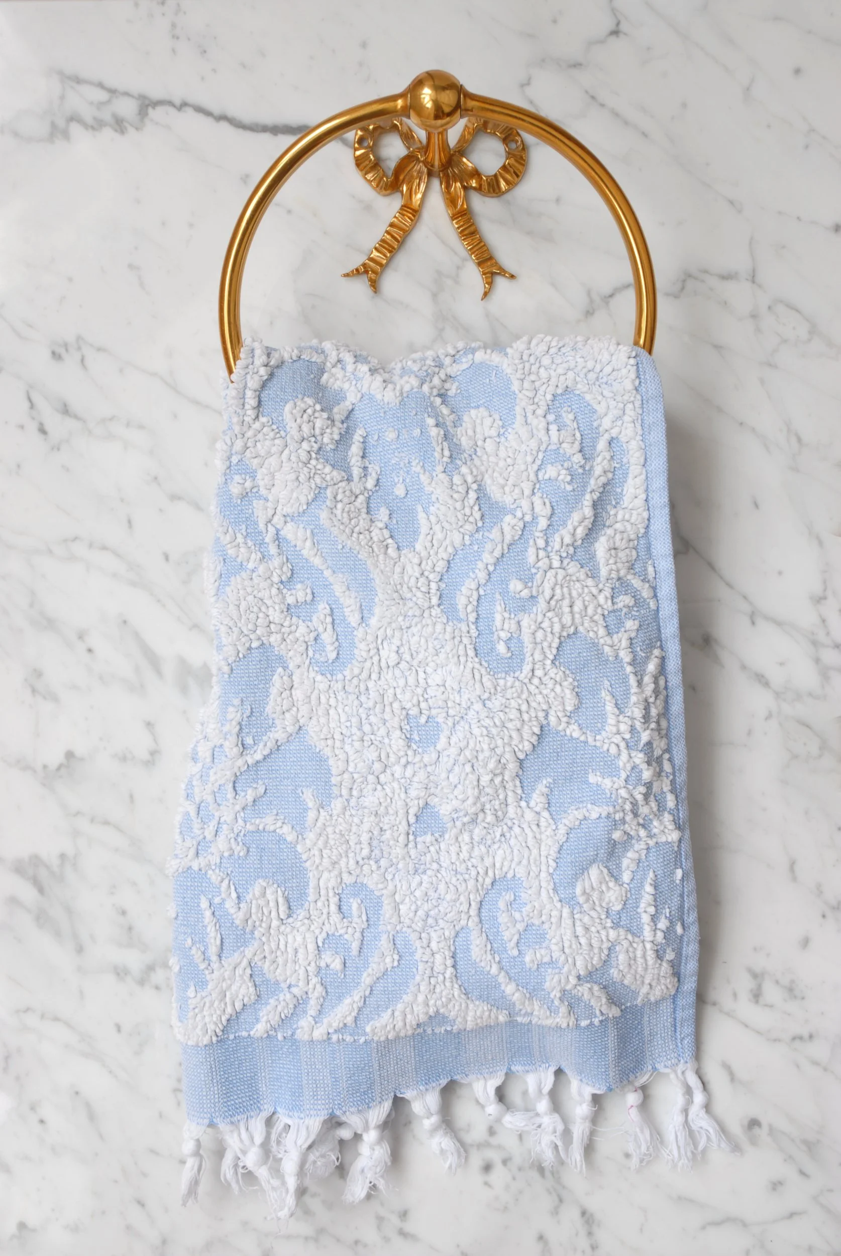 Bow Towel Loop (2 Available) — Water and Wood