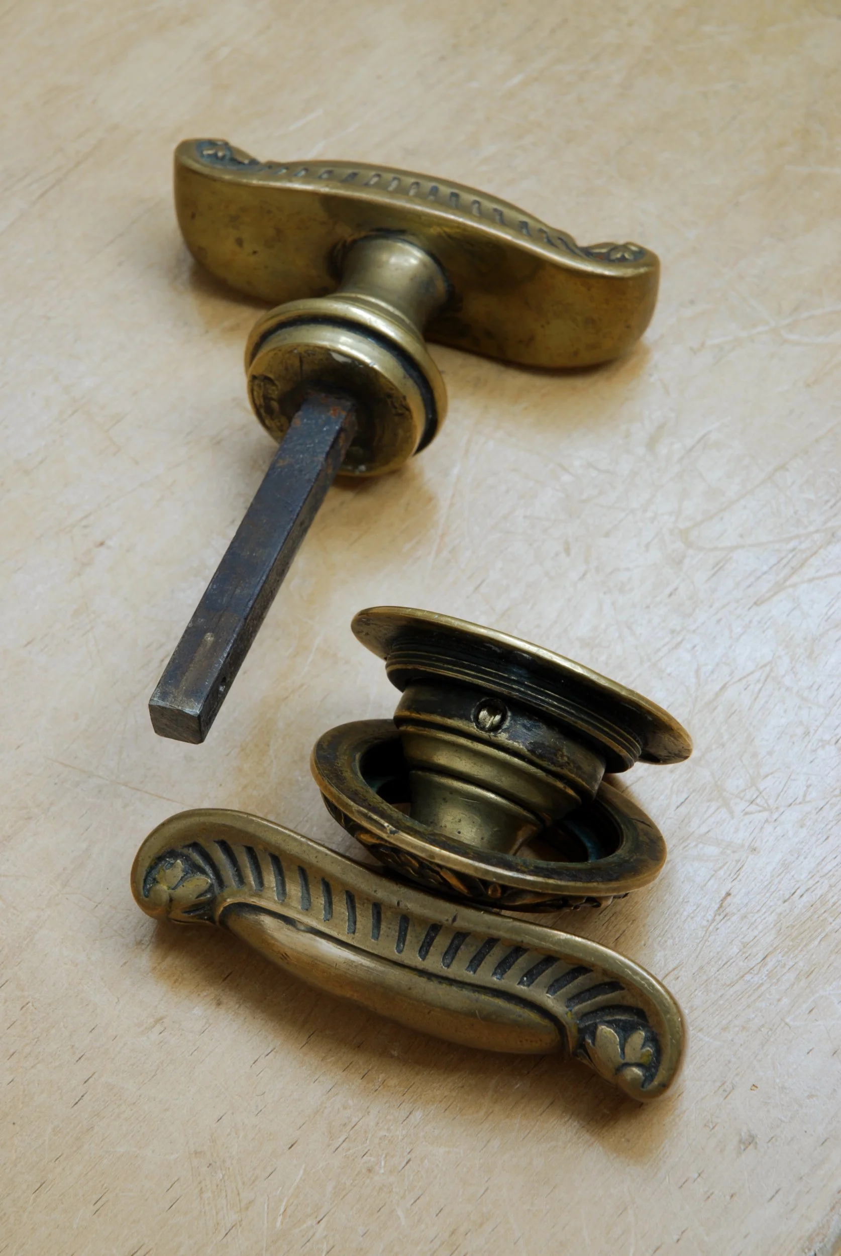 SIZED 1103 Victorian Door Handle.JPG