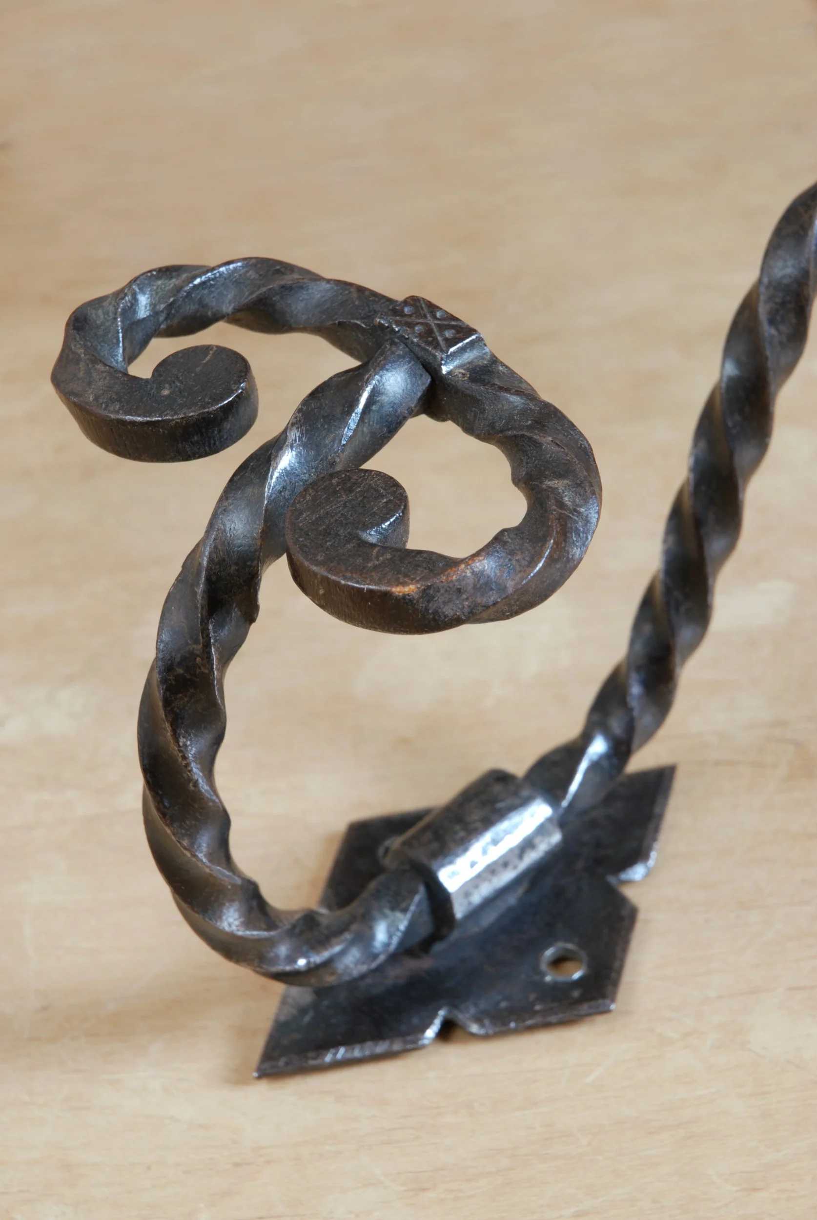 SIZED 1155 Hook Antique Iron.JPG