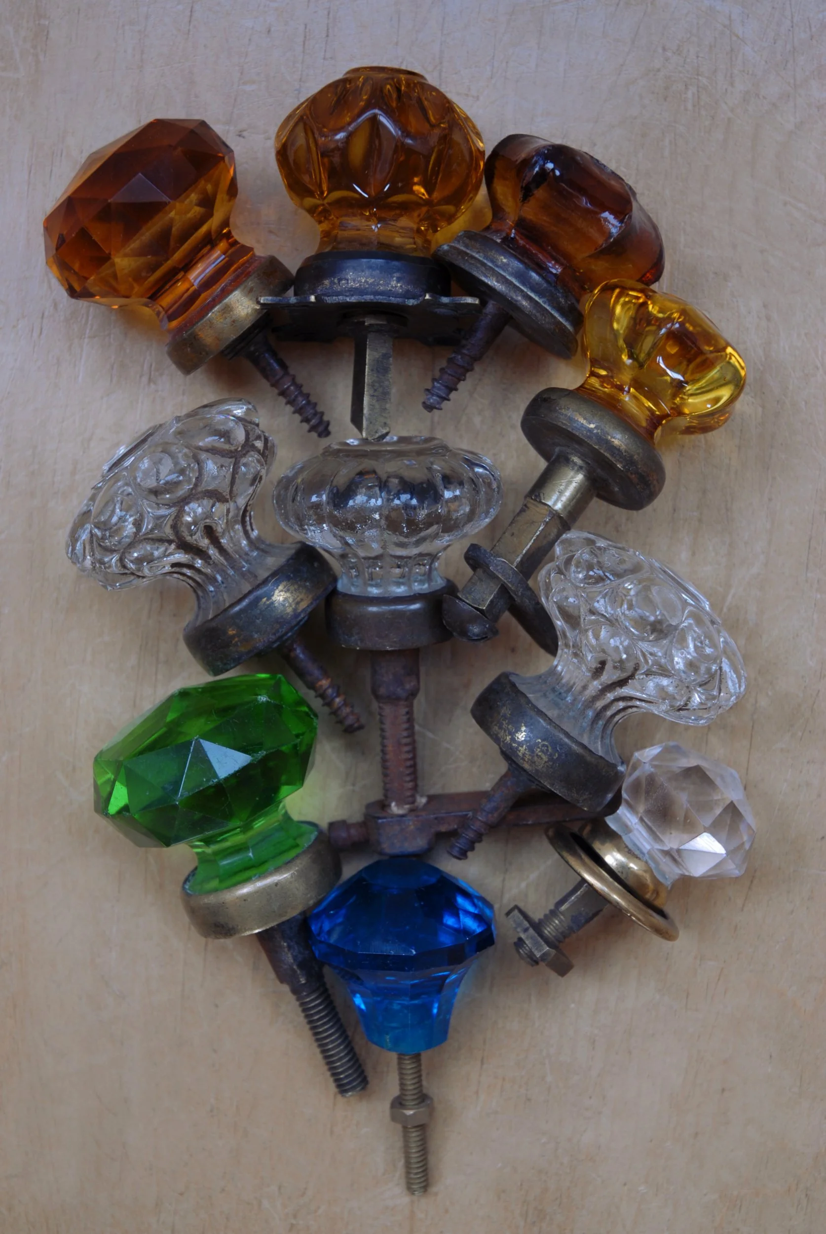 SIZED 1316 Glass Antique Handles.JPG