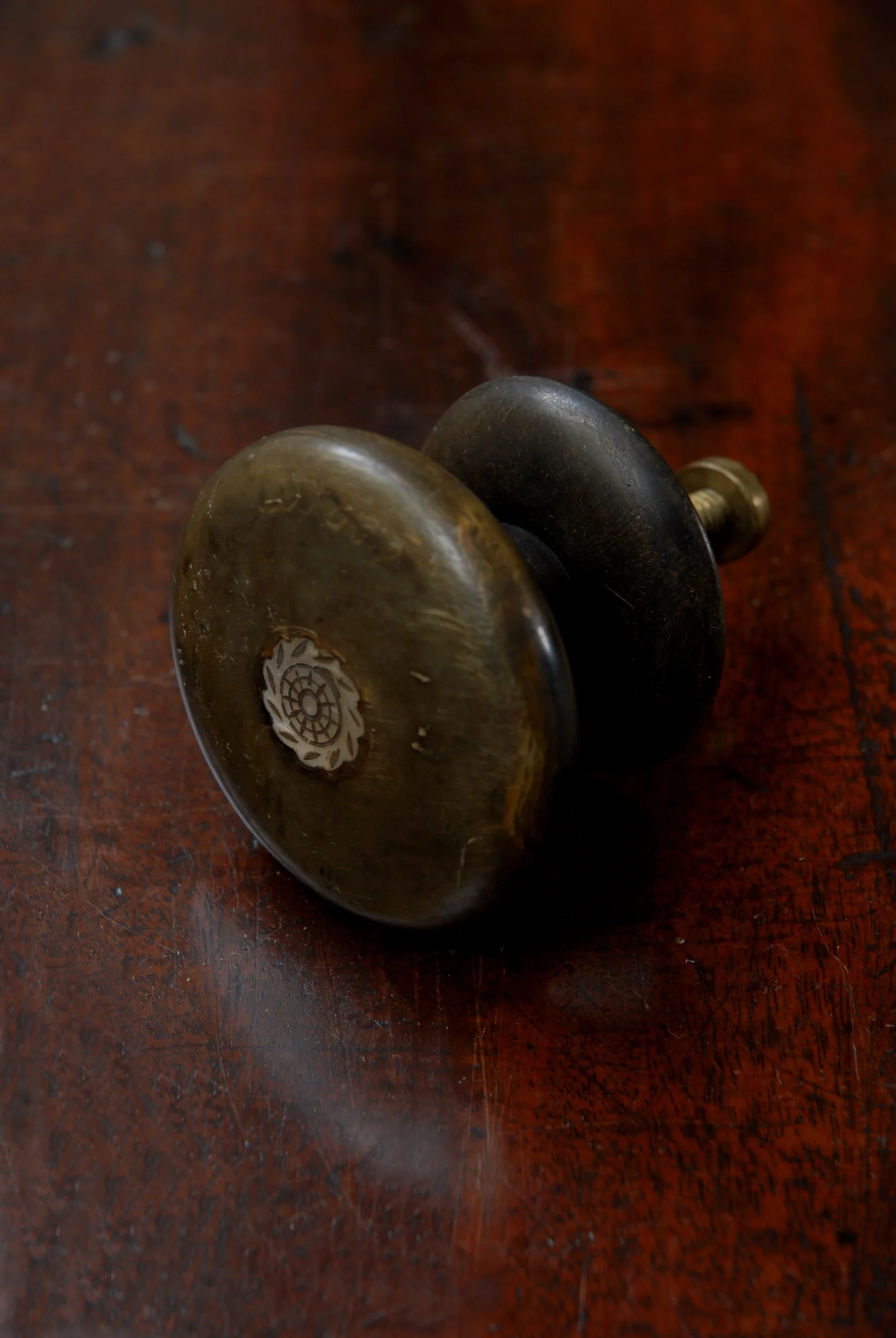 SIZED 1562 Victorian Horn Handles Waterandwooduk.JPG