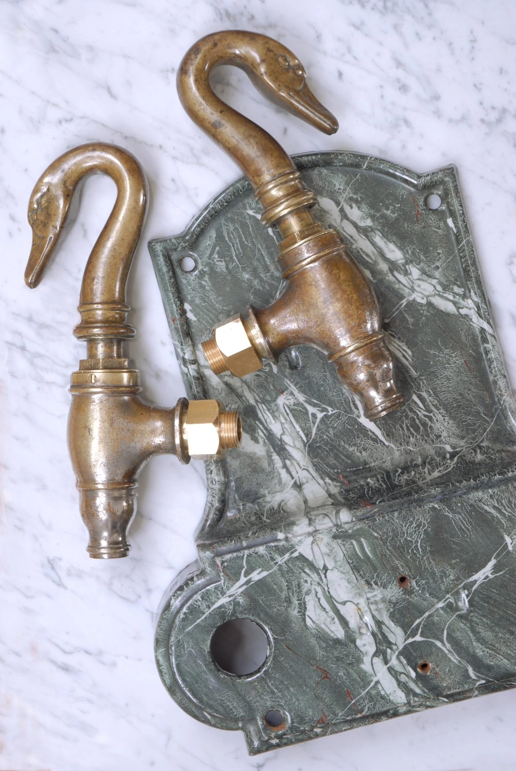 SIZED 1431 Swan Taps.JPG