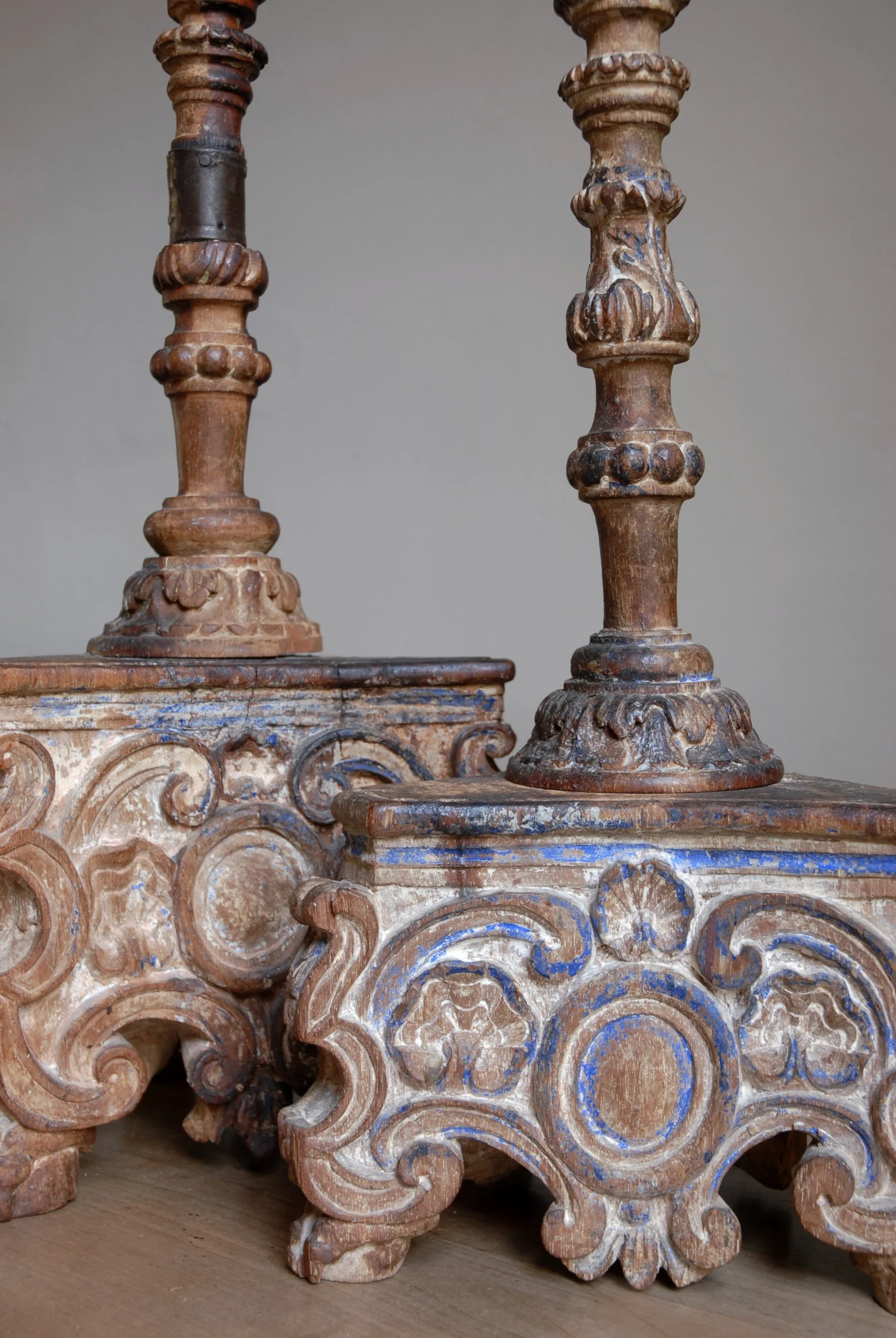 SIZED 1530 Carved Antique Altersticks Candlesticks Old.JPG