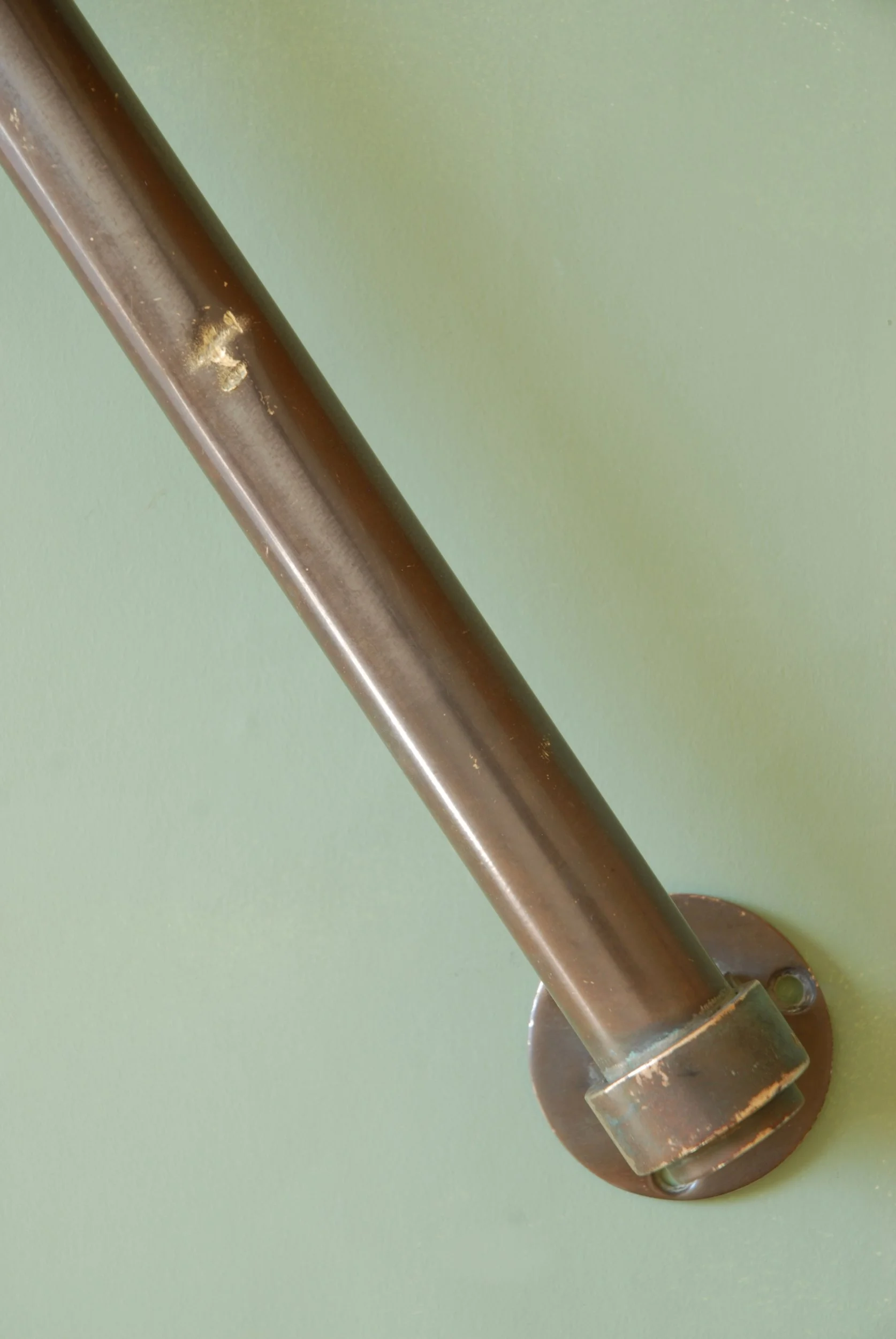 SIZED 1609 Bronze Towel Rail Waterandwooduk.JPG