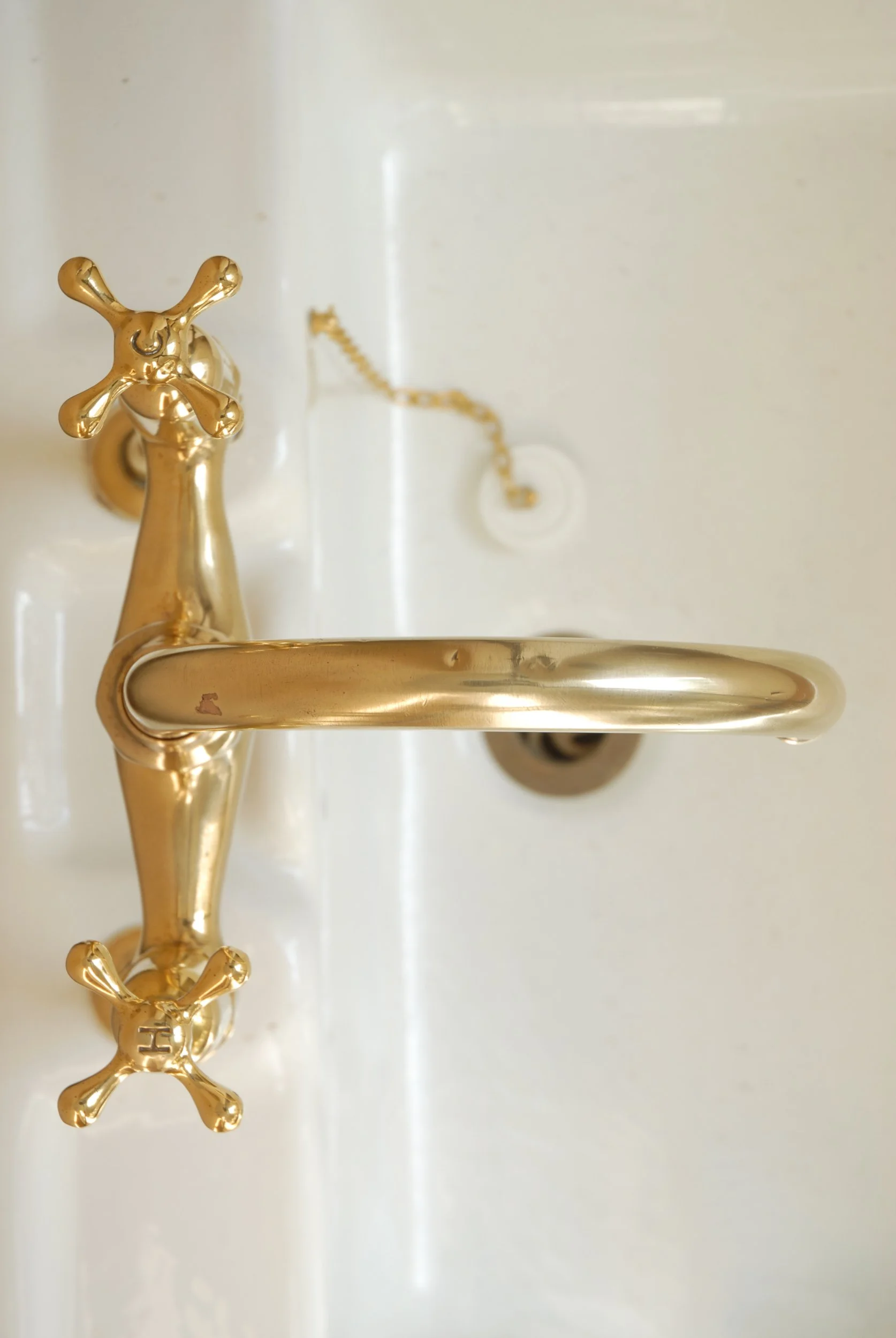 SIZED 1454 Brass Mixer Taps Vintage.JPG