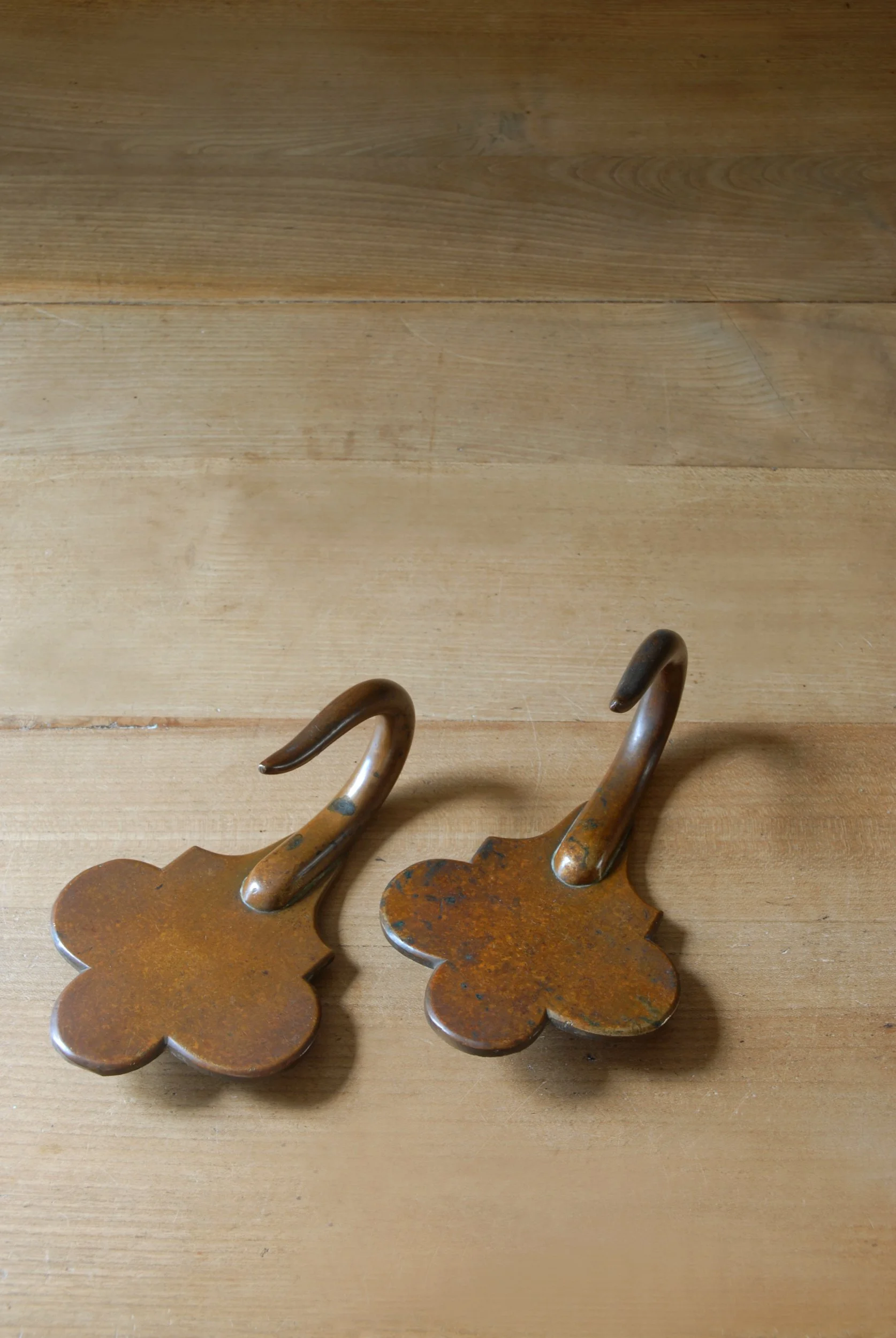 SIZED 1484 Bronze Hooks.JPG