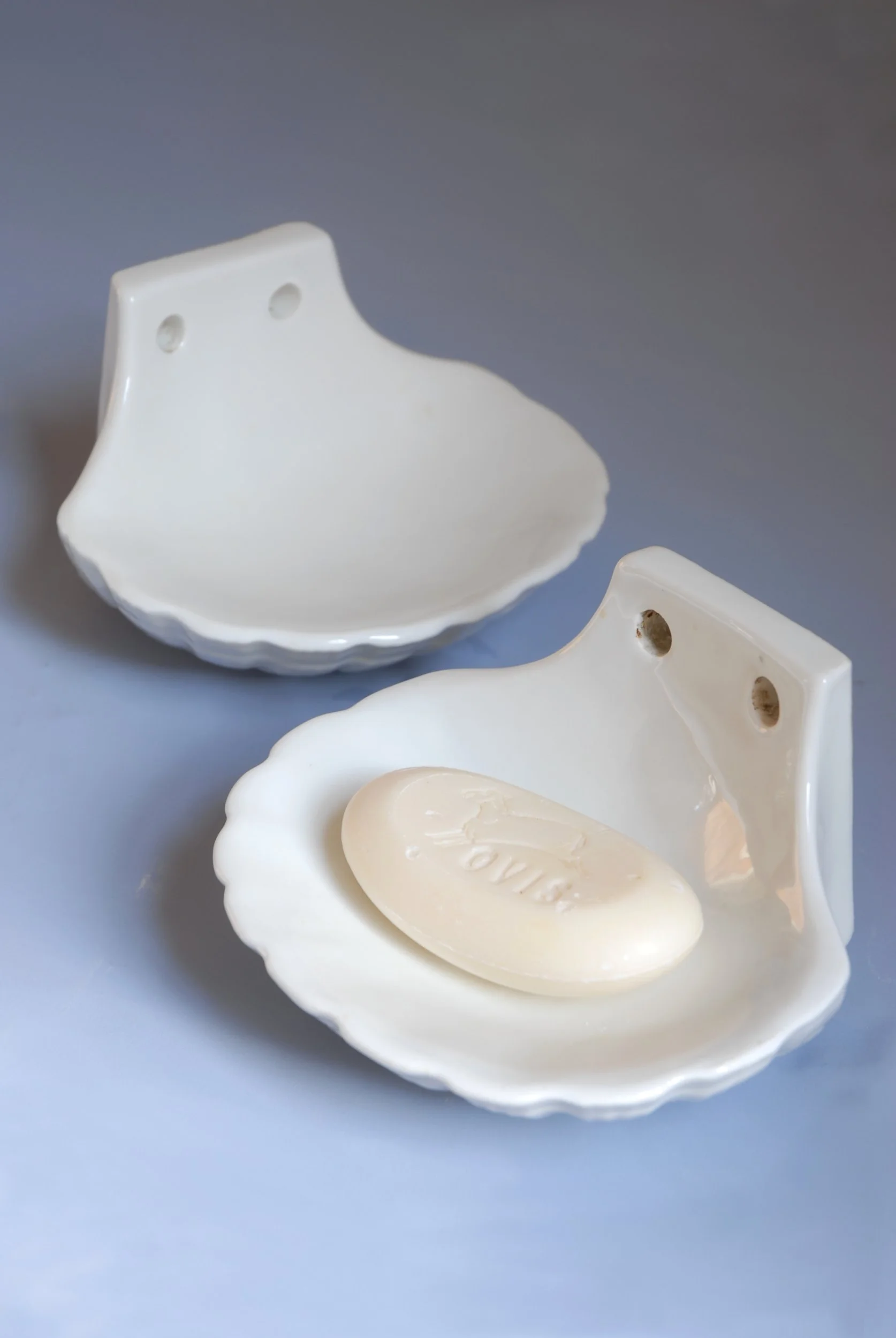 SIZED 1524 Scallop Ceramic Soap Holder.JPG