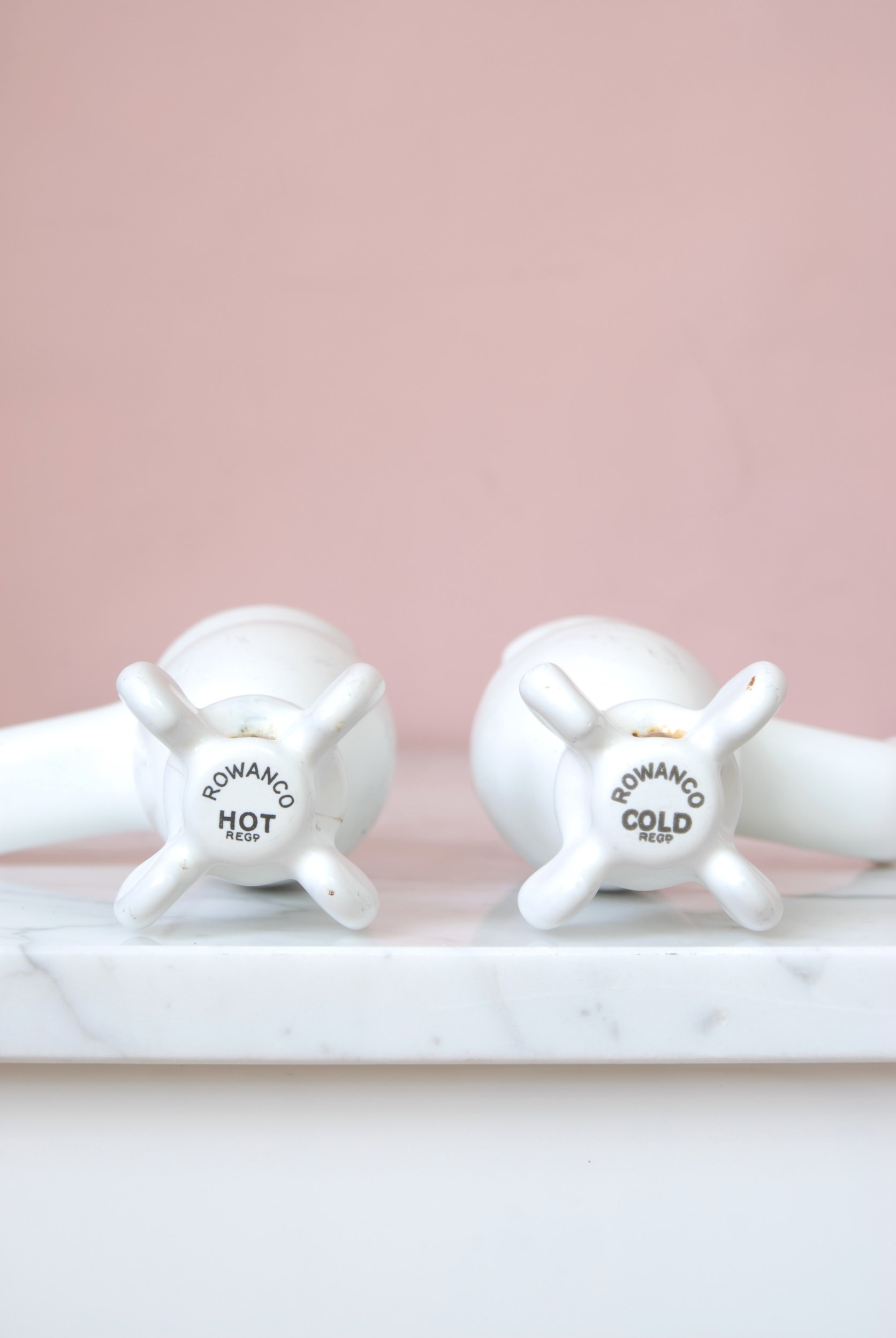 SIZED 1440 Enamel White Taps.JPG