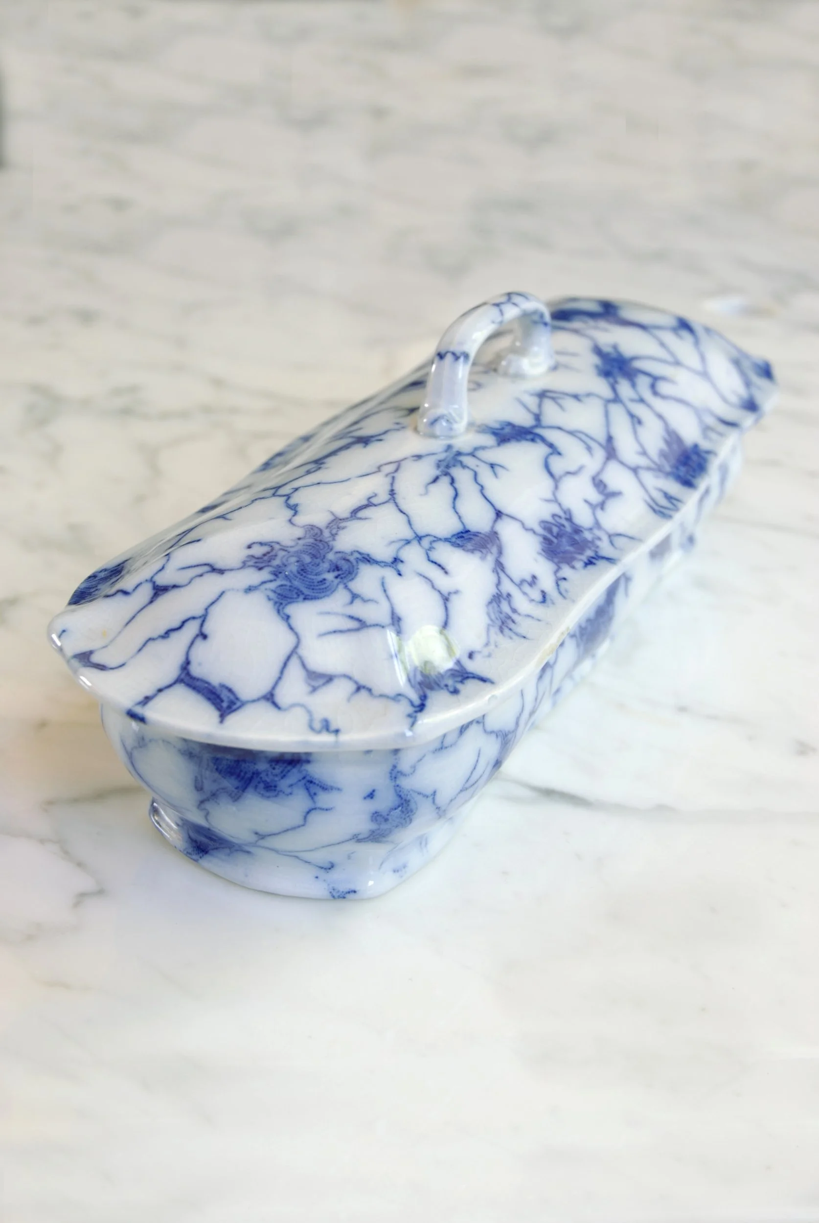 SIZED 1556 Ceramic Antique Shaving Dish.JPG