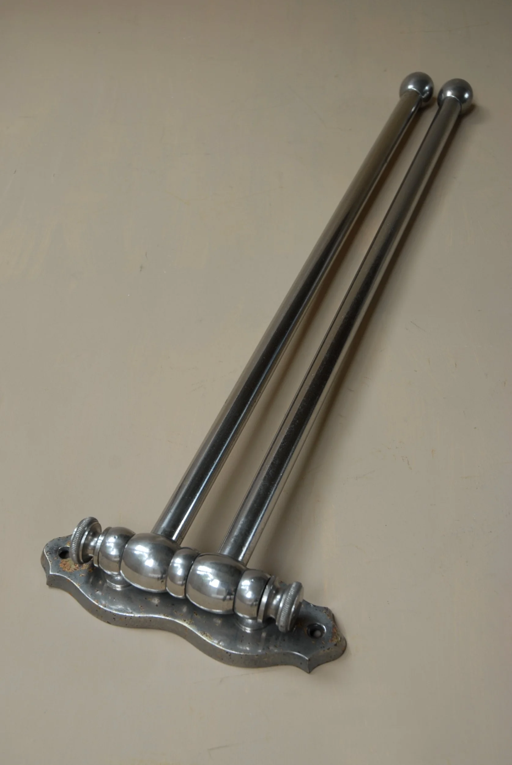 Chunky Nickel Double Towel Bar