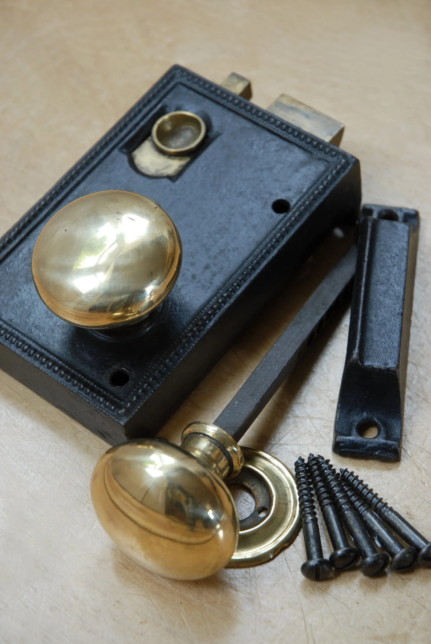 SIZED 1453 Rim Lock Antique.JPG