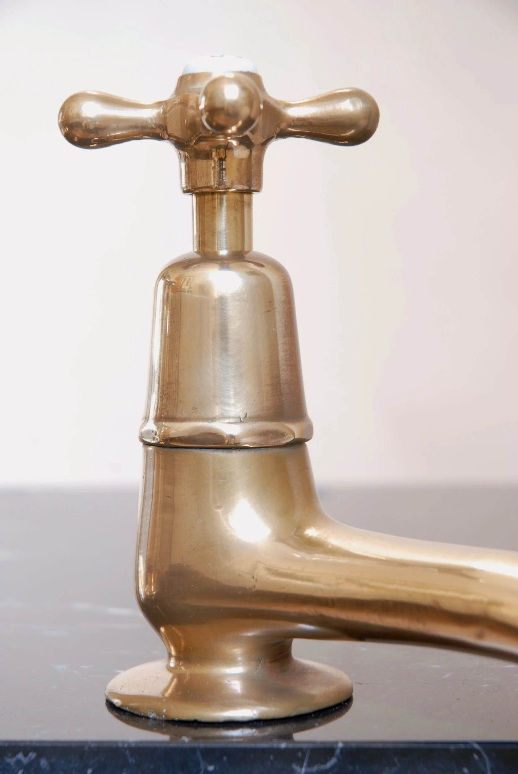 SIZED 1353 Brass Large Taps Bath.JPG