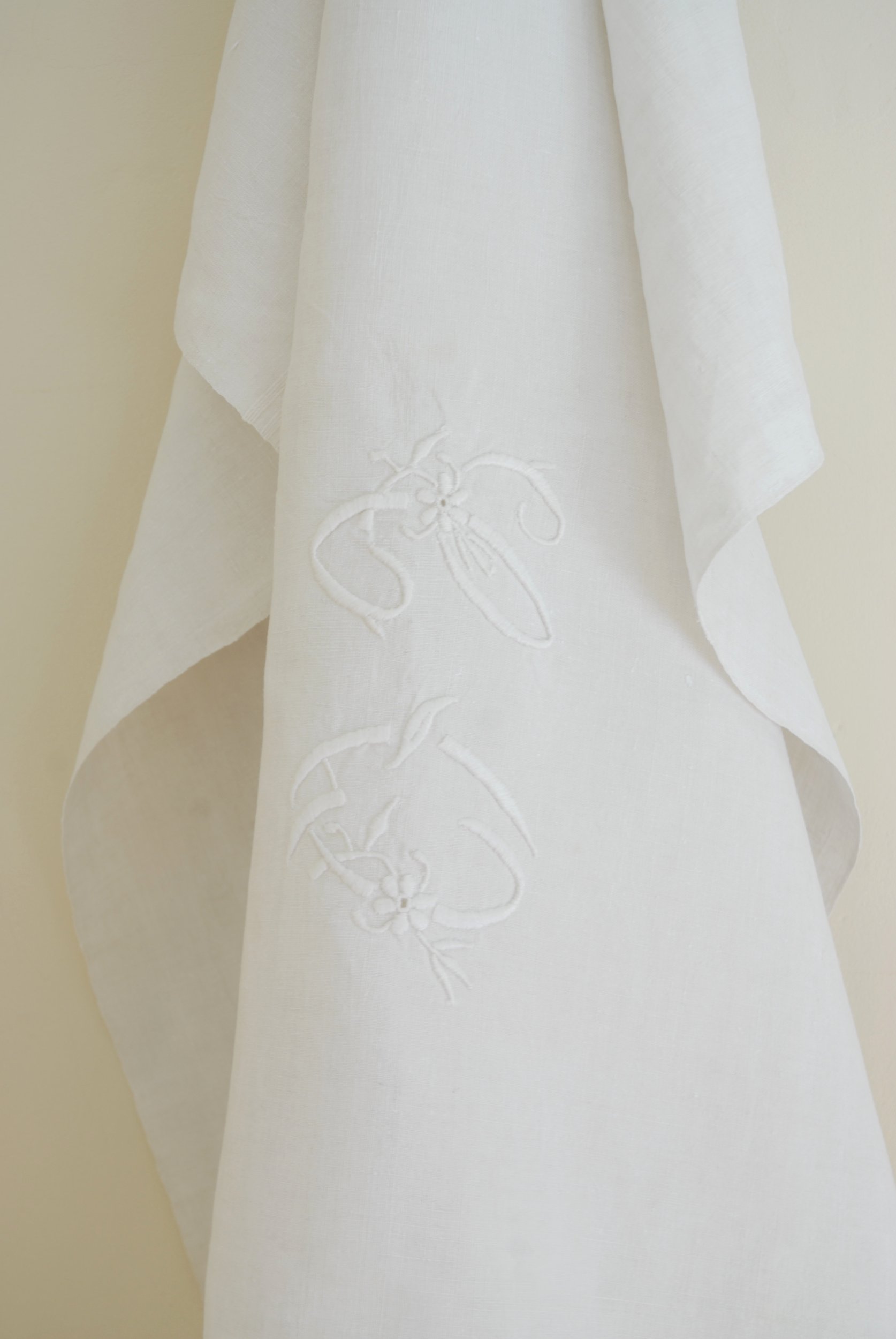 SIZED 1369 French Linen.JPG