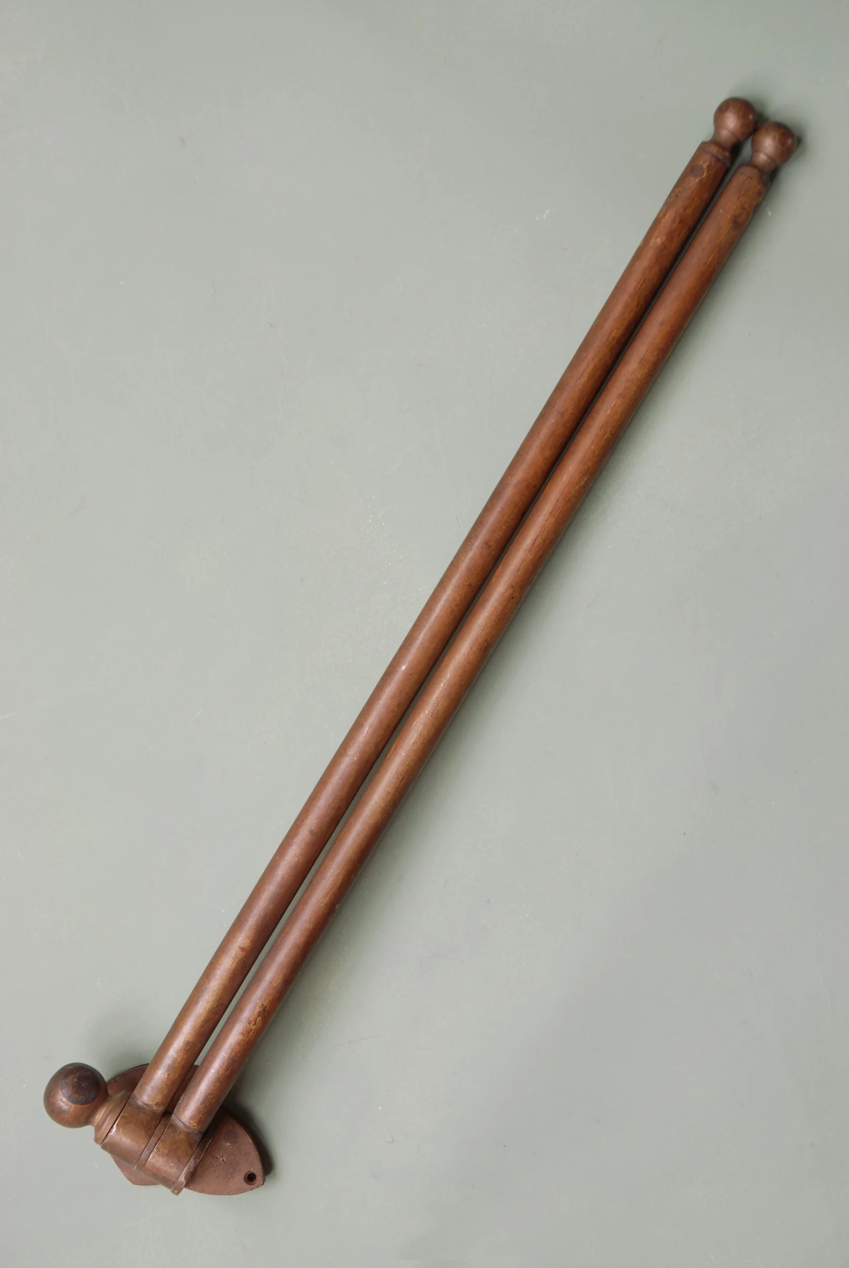 SIZED 1326 Bronze Towel Rail.JPG