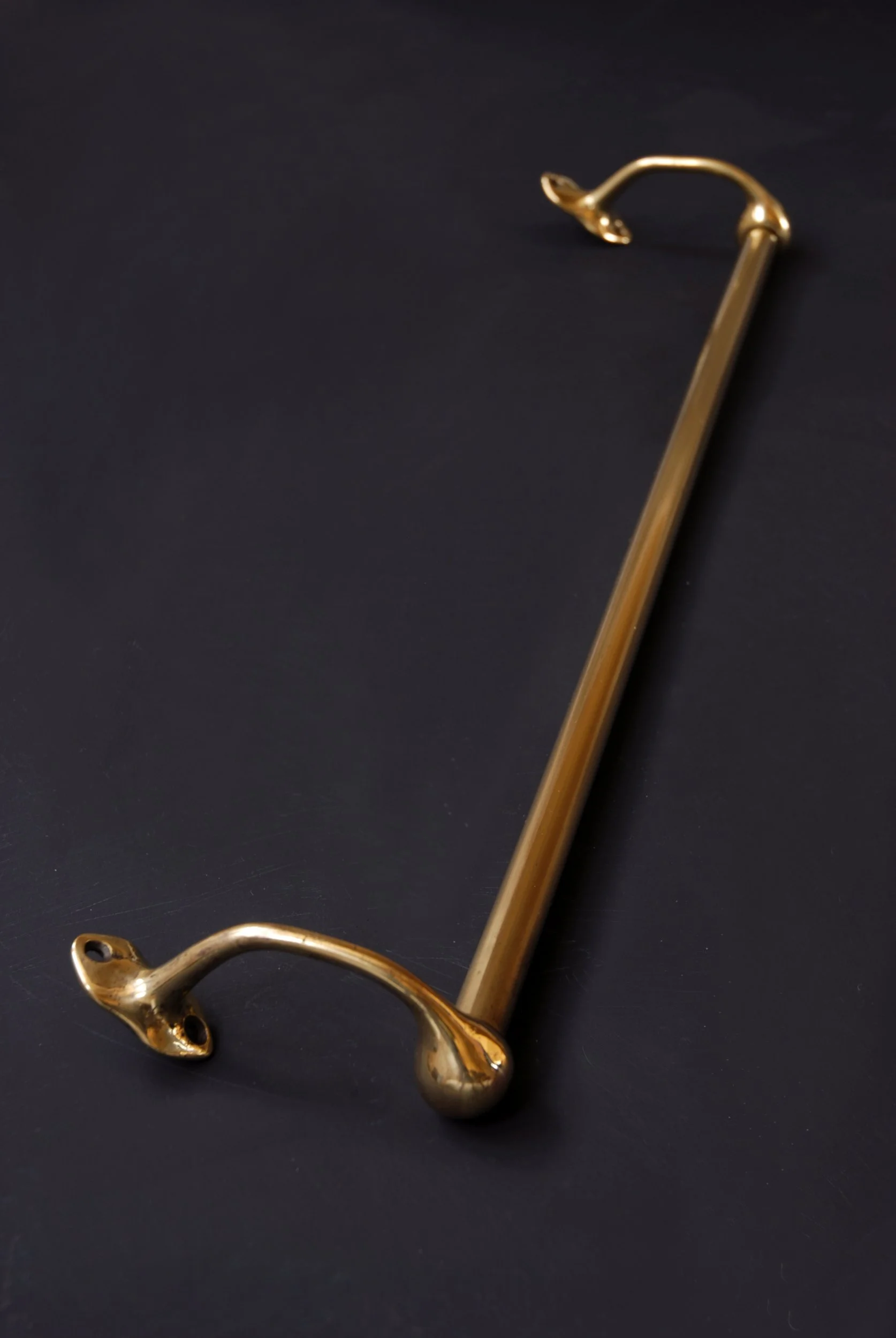 SIZED 1549 Brass Towel Rail Waterandwooduk.JPG