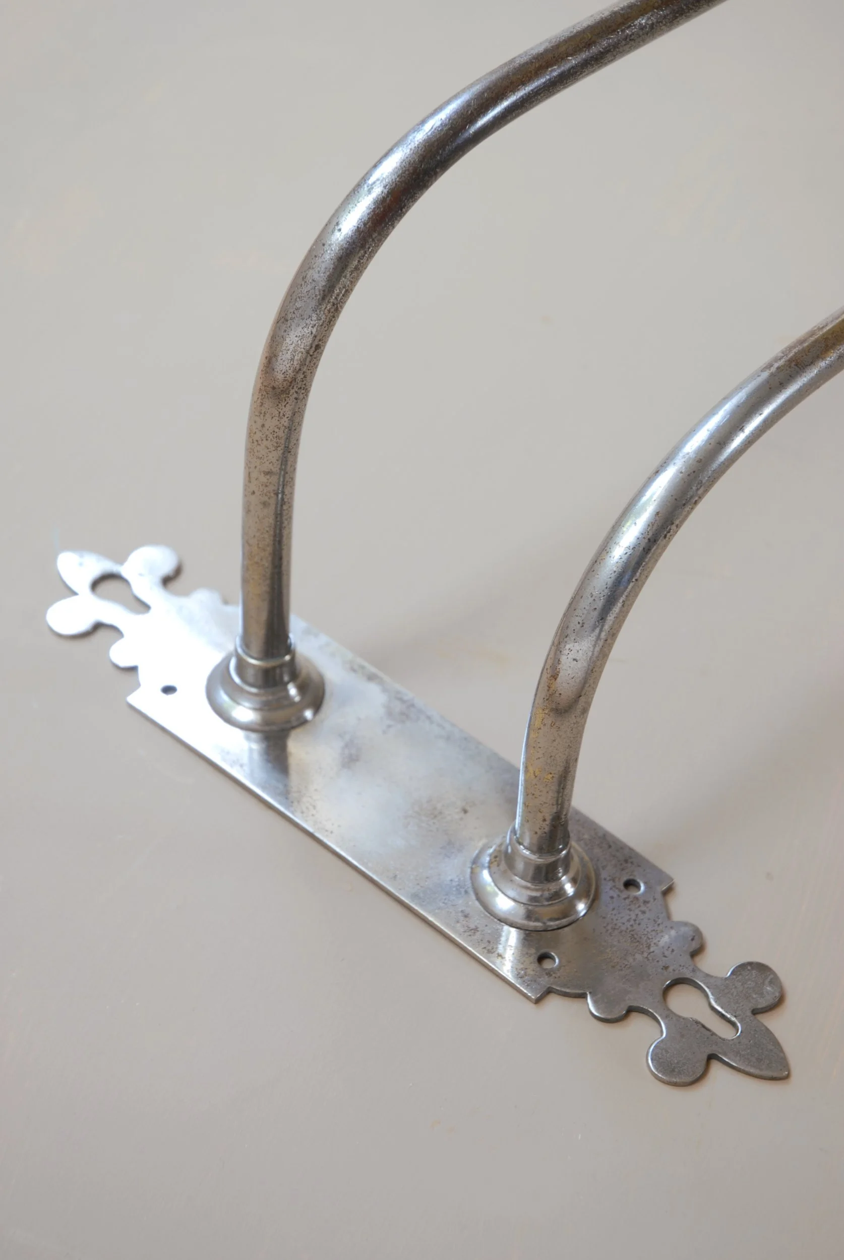 SIZED 1423 Antique Towel Rail Bathroom.JPG