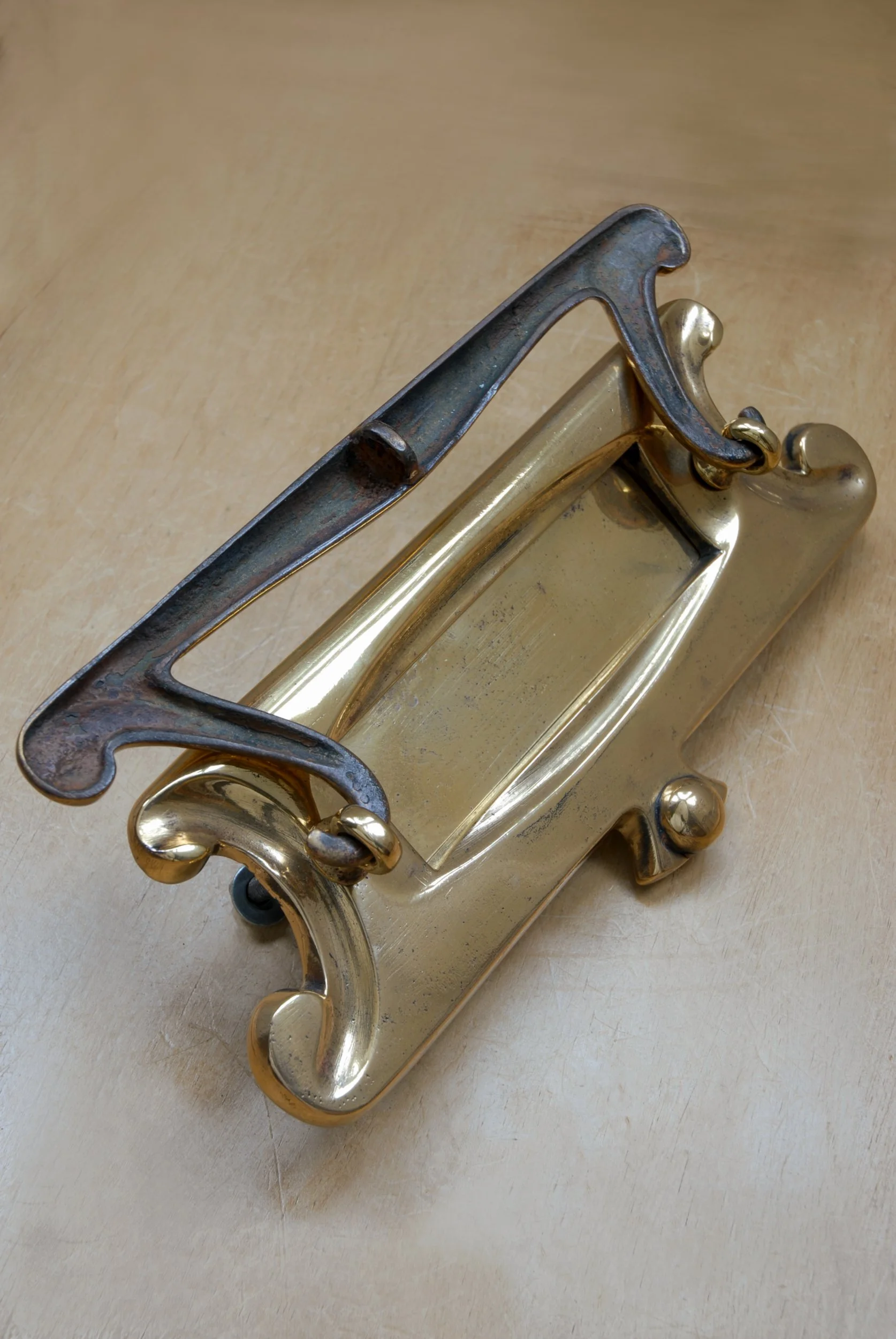 SIZED 1290 Brass Art Nouveau Letter Flap Antique.JPG