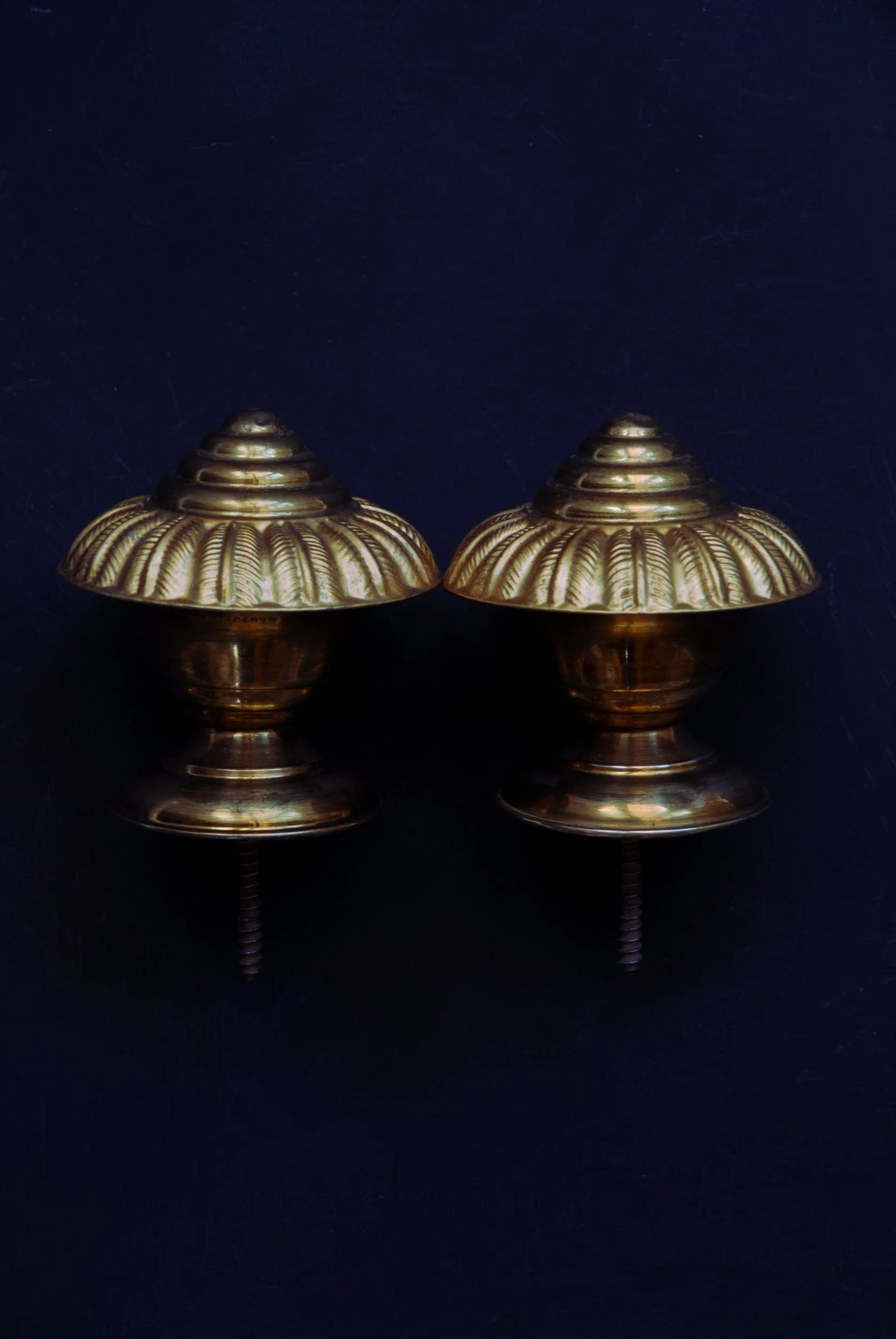 SIZED 1551 Brass Curtain Finials Antique.JPG