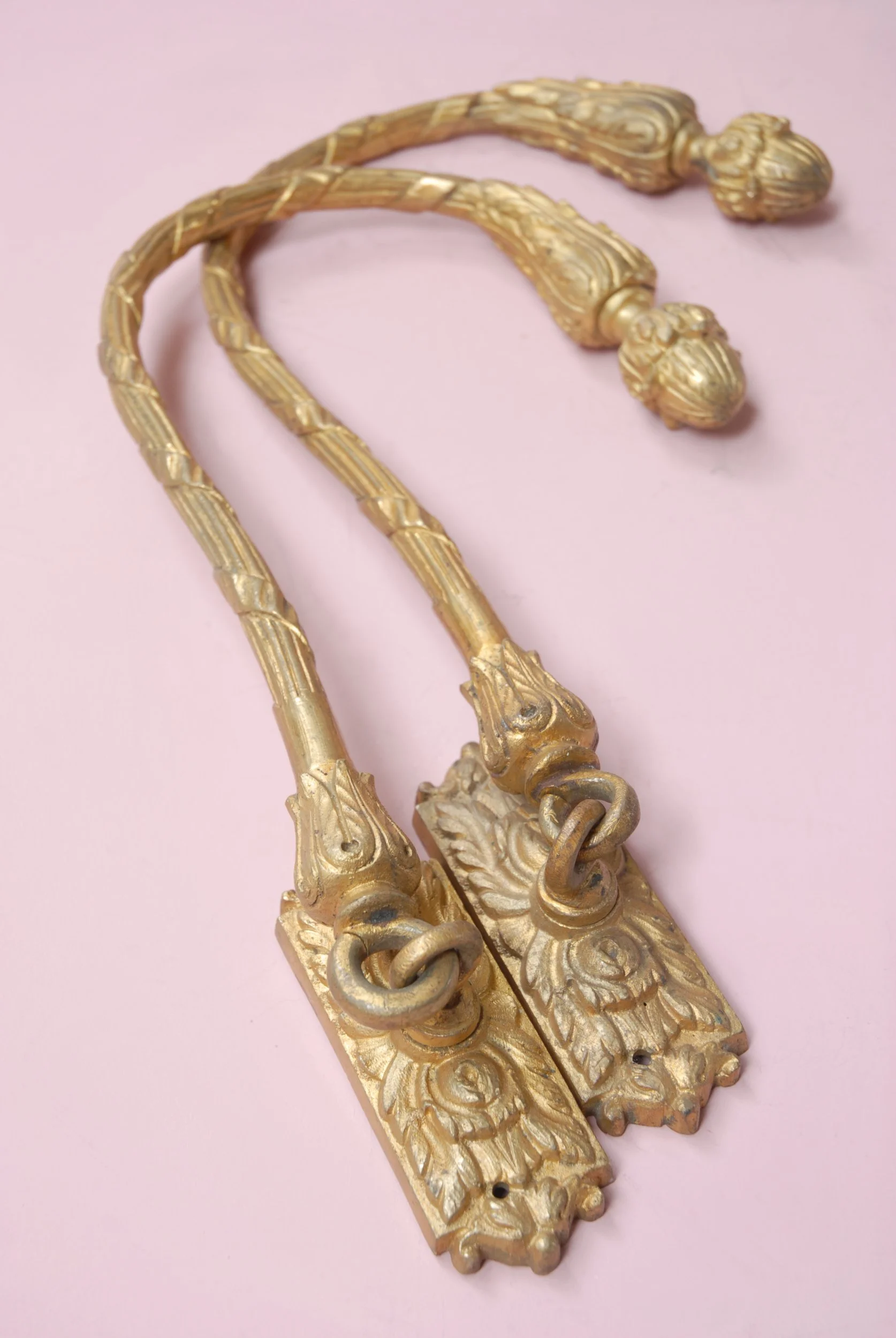 SIZED 1470 Brass Tie Backs Antique.JPG
