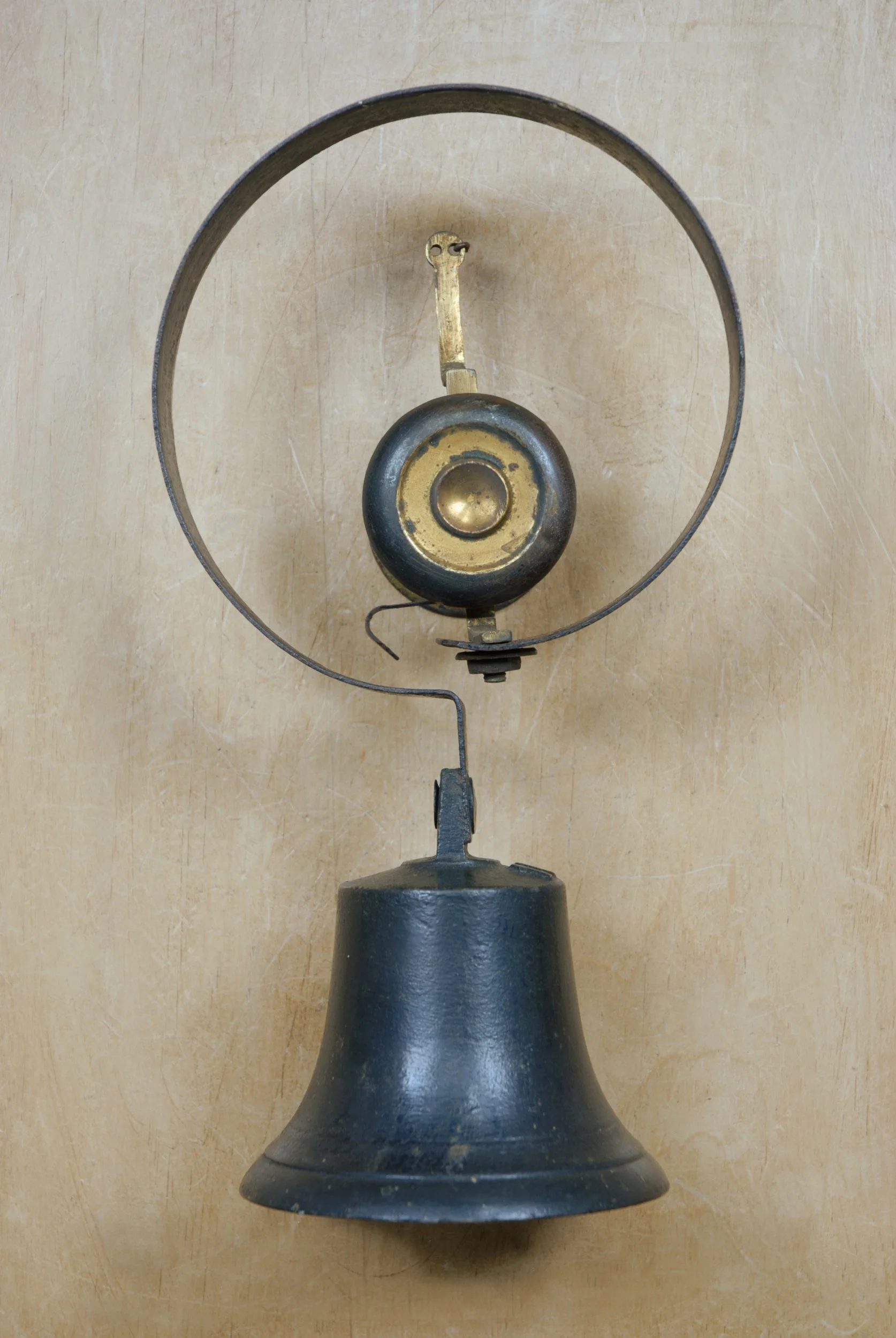 SIZED 1427 Brass Bell Antique.JPG