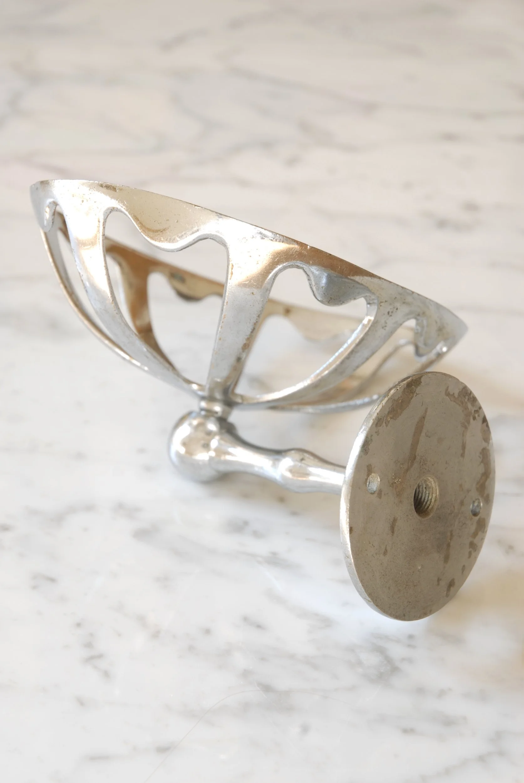 SIZED 1607 Nickel Vintage Soap Holder Dish.JPG