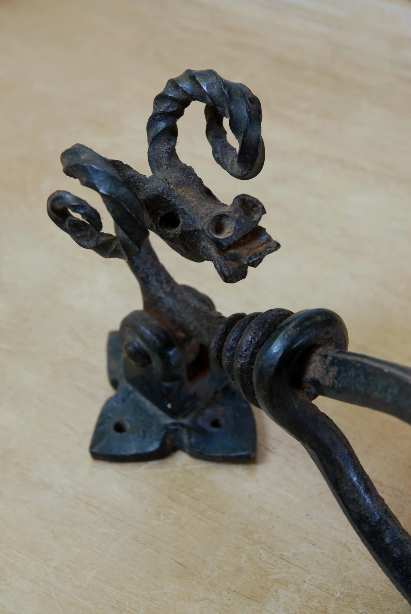 SIZED 1554 Antique Handle.JPG