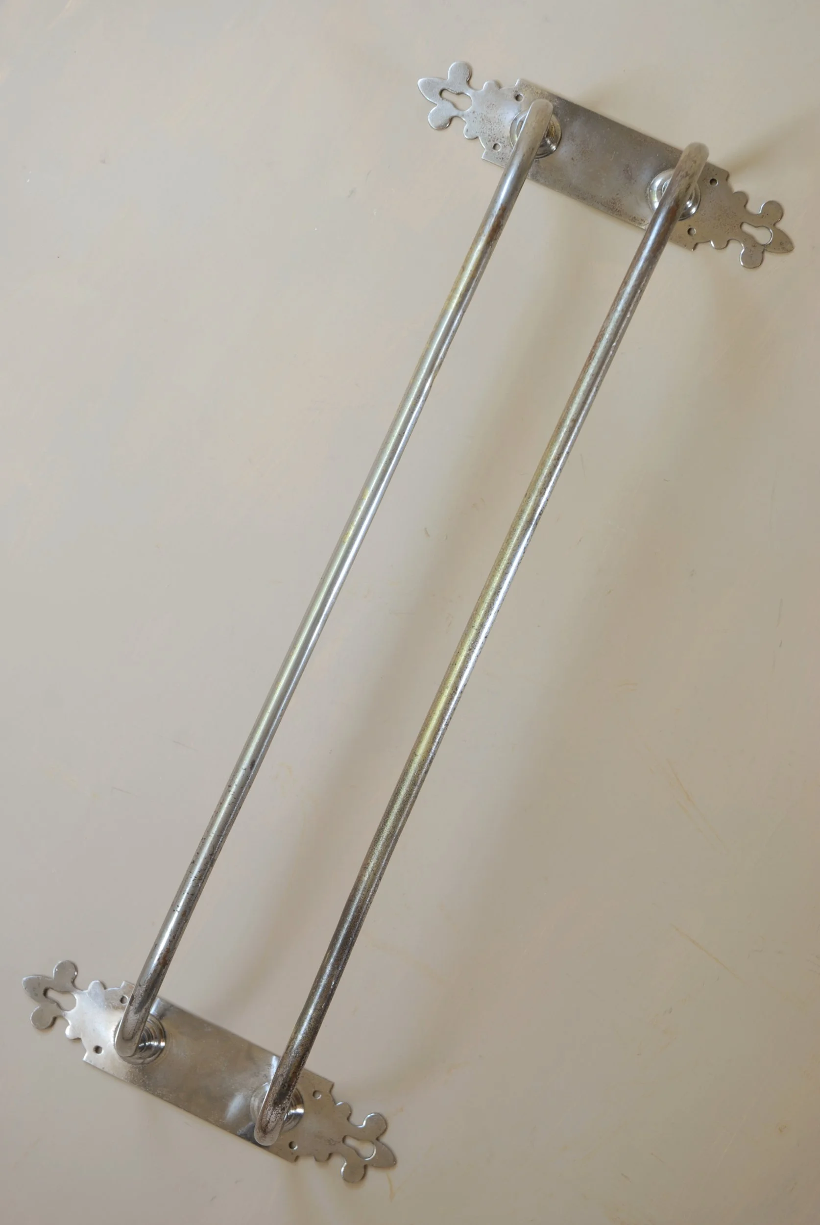 SIZED 1423 Nickel Towel Bar Rail.JPG
