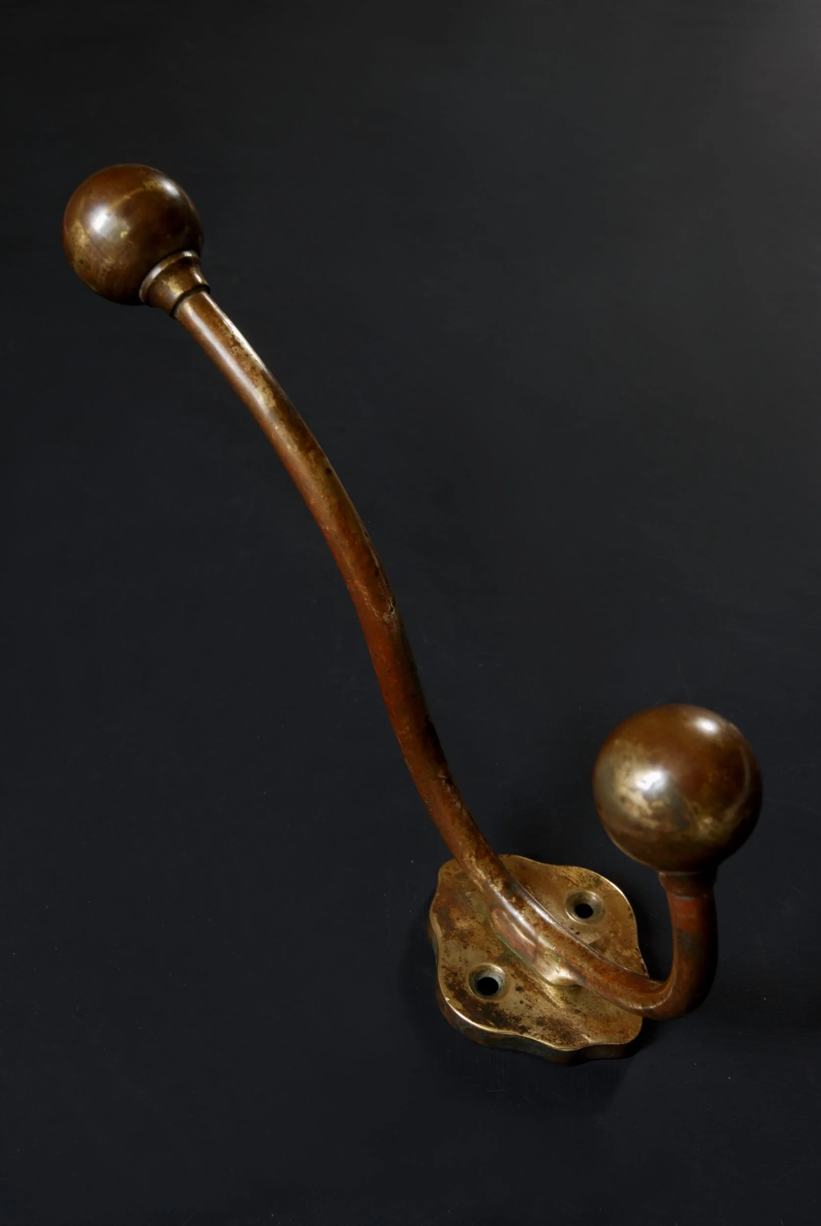 SIZED 1564 Victorian Brass Hooks.JPG
