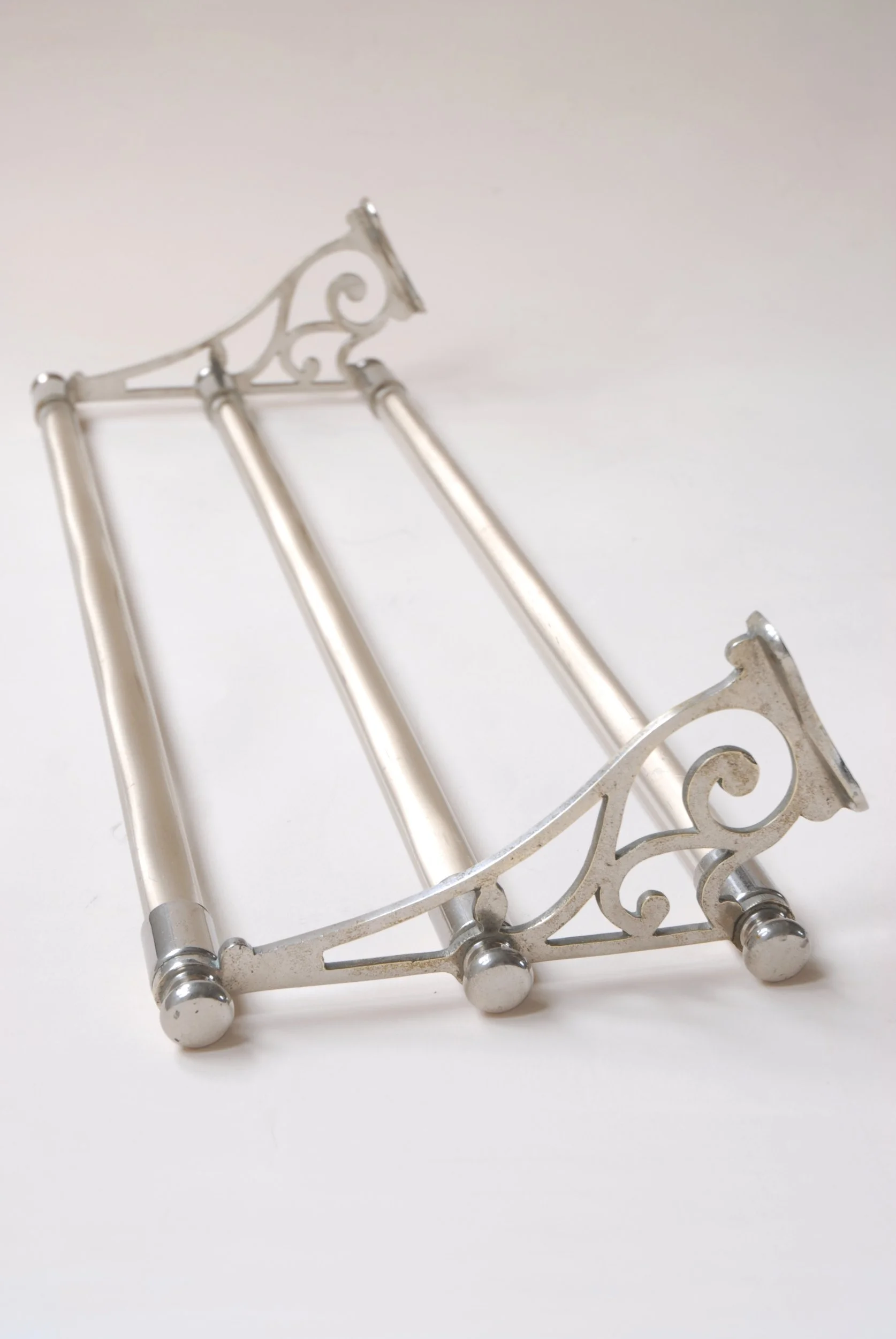 SIZED 1322 Antique Glass Triple Towel Rail.JPG