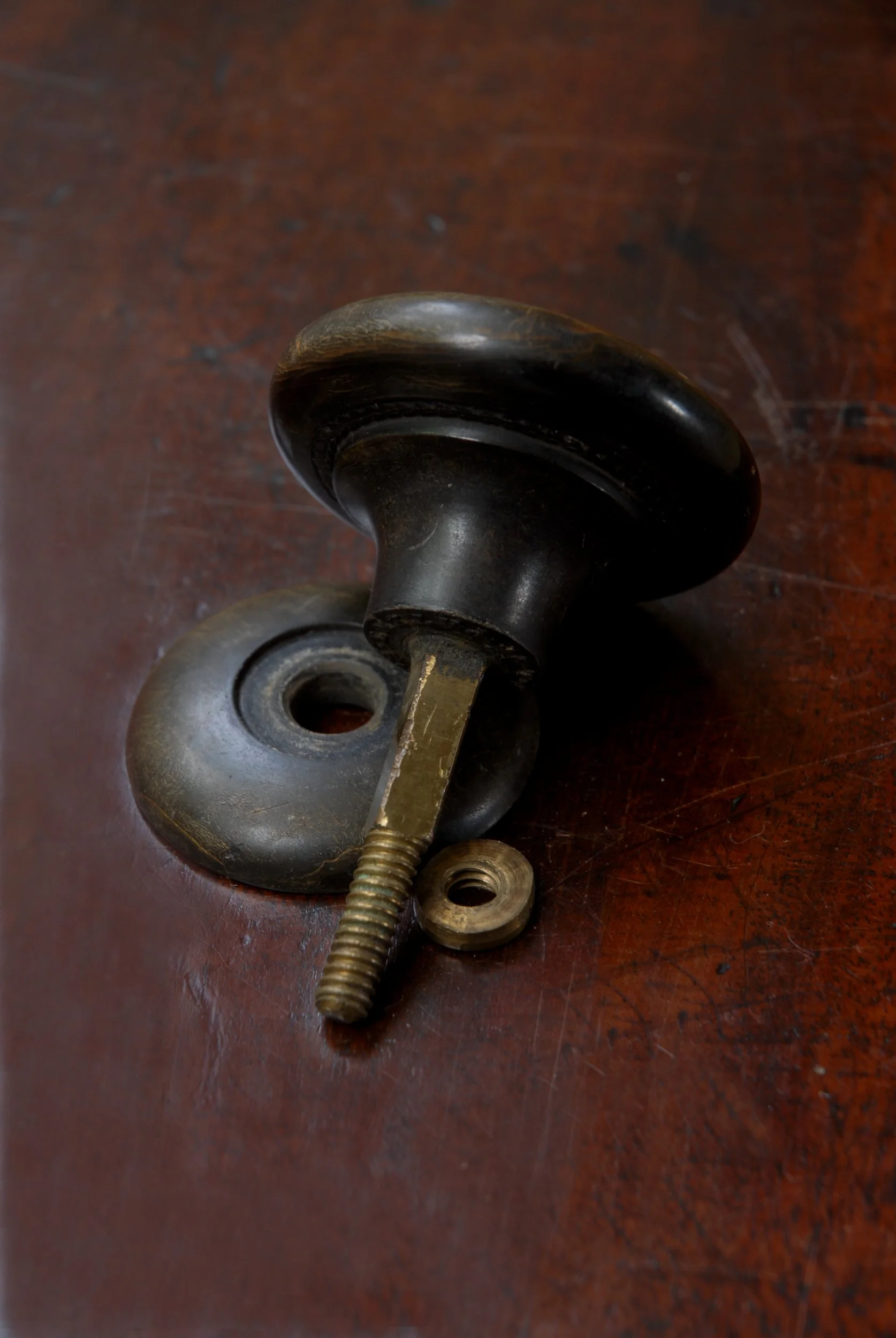 SIZED 1562 Horn Victorian Cupboard Handles.JPG