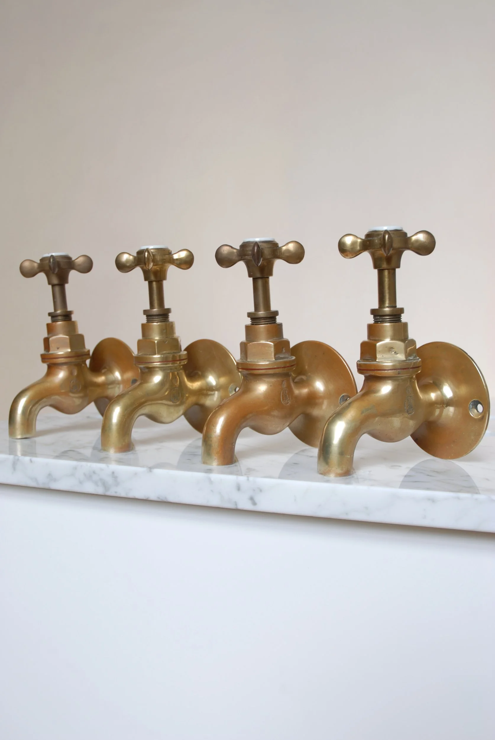 SIZED 1319 Victorian Bib Taps Antique.JPG