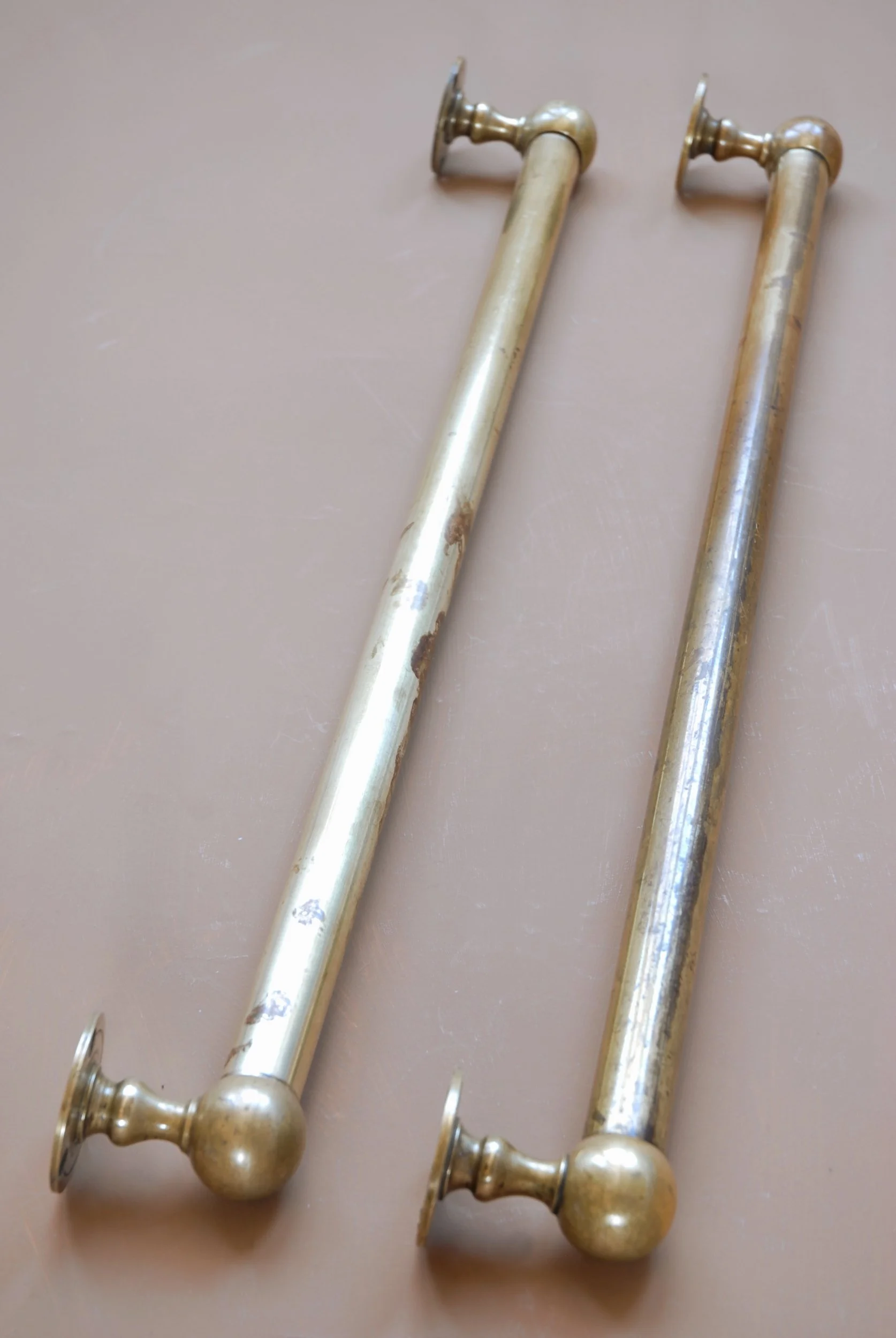 SIZED 1508 Towel Bars Brass Antique.JPG