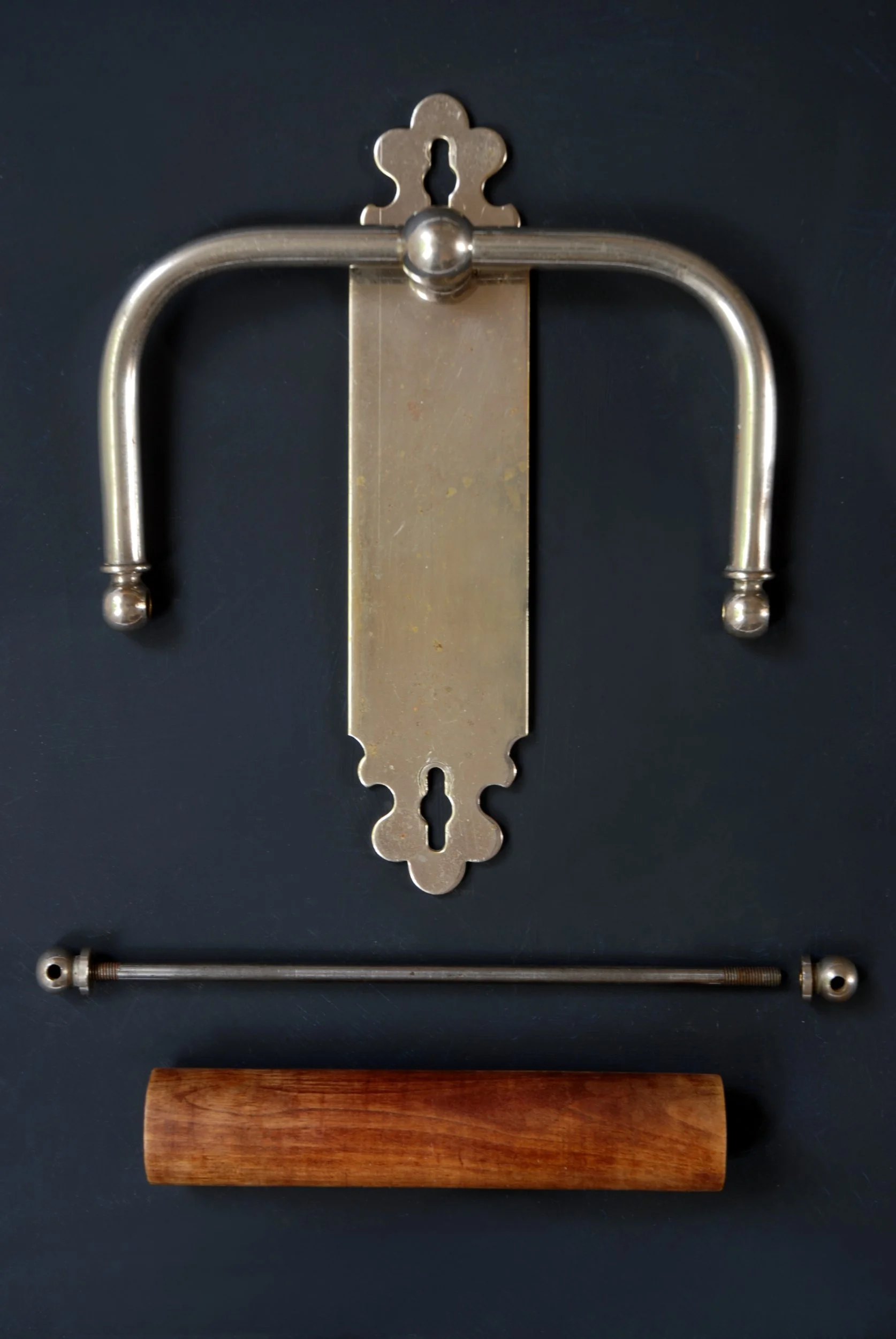 SIZED 1400 Roll Holder Nickel Brass.JPG