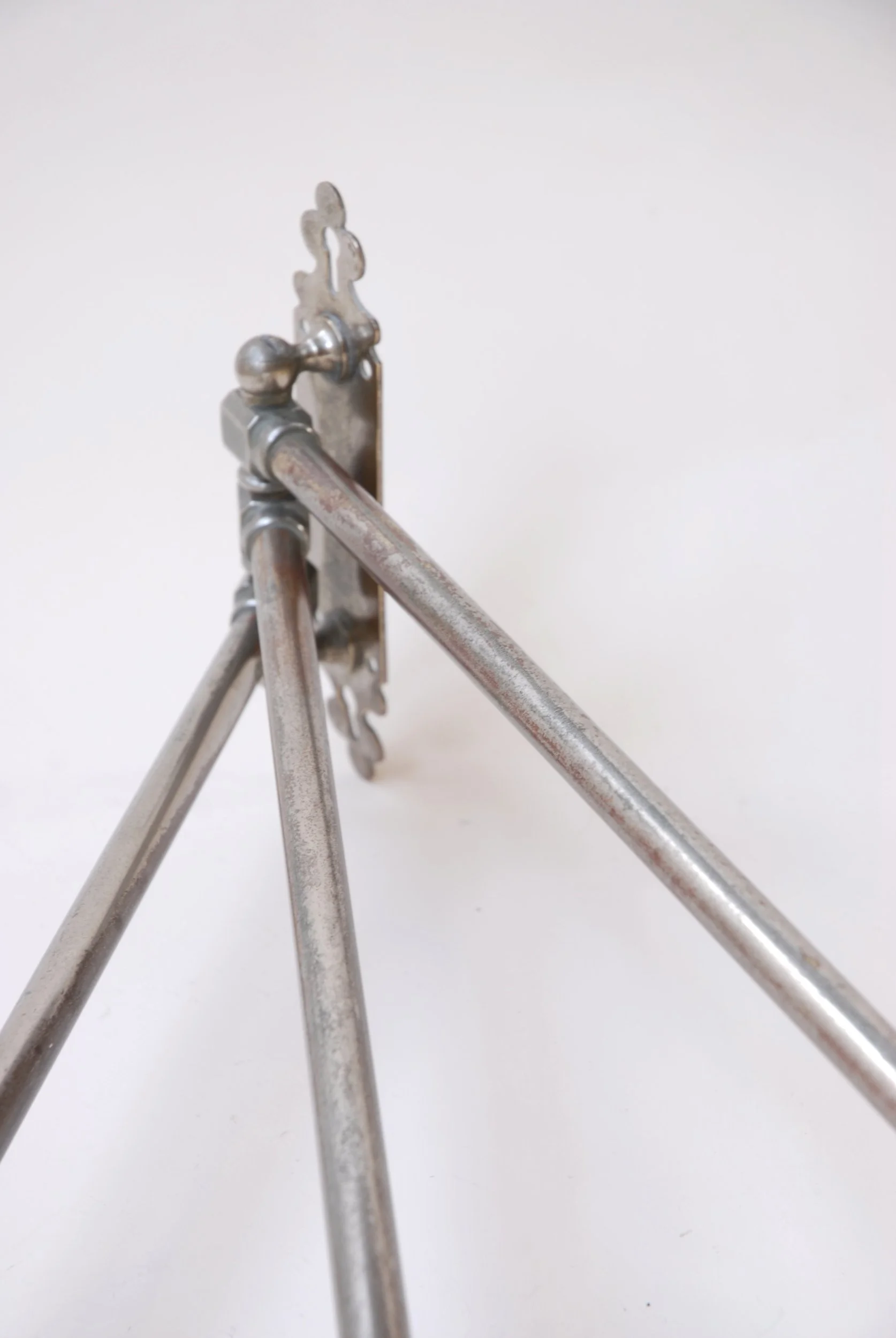 SIZED 1371 Nickel French Towel Rail.JPG