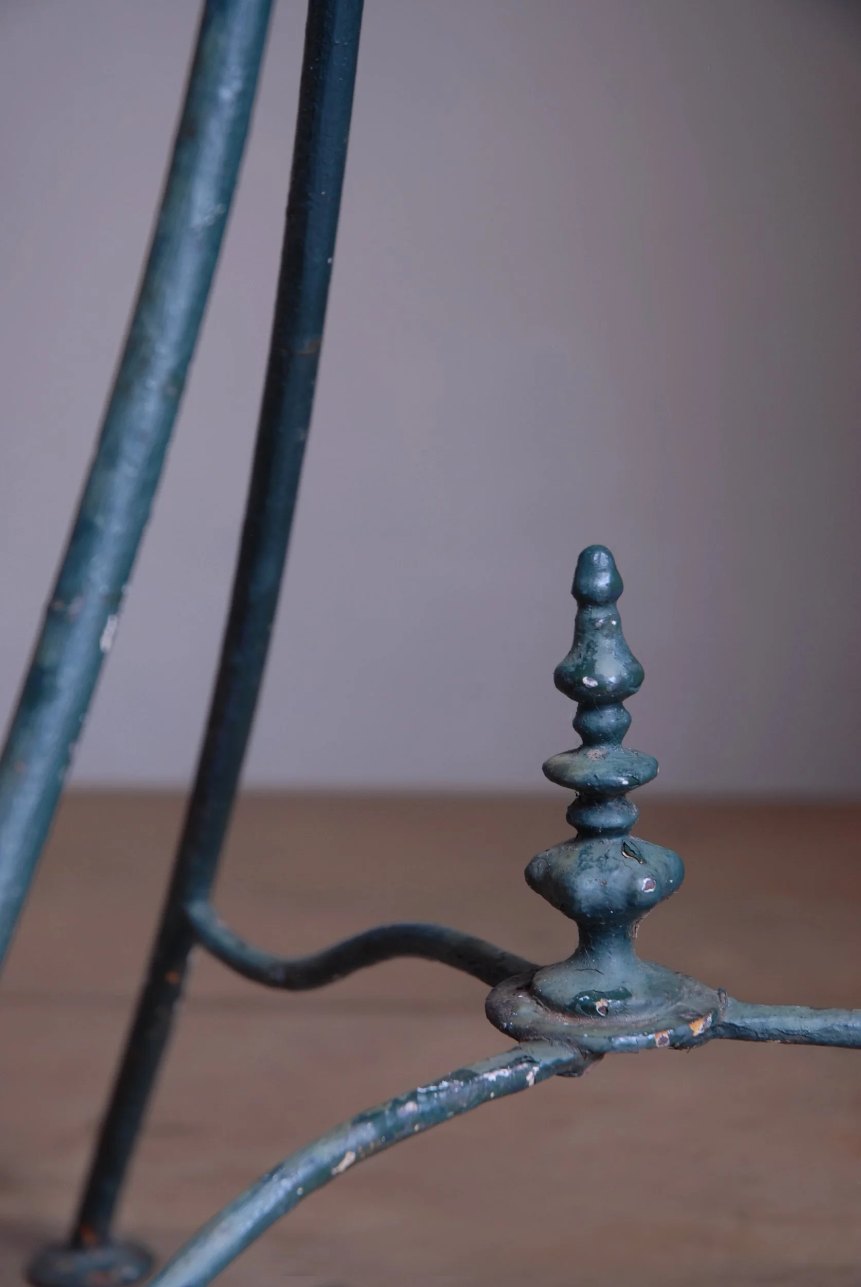 SIZED 1523 Cast Iron Table.JPG