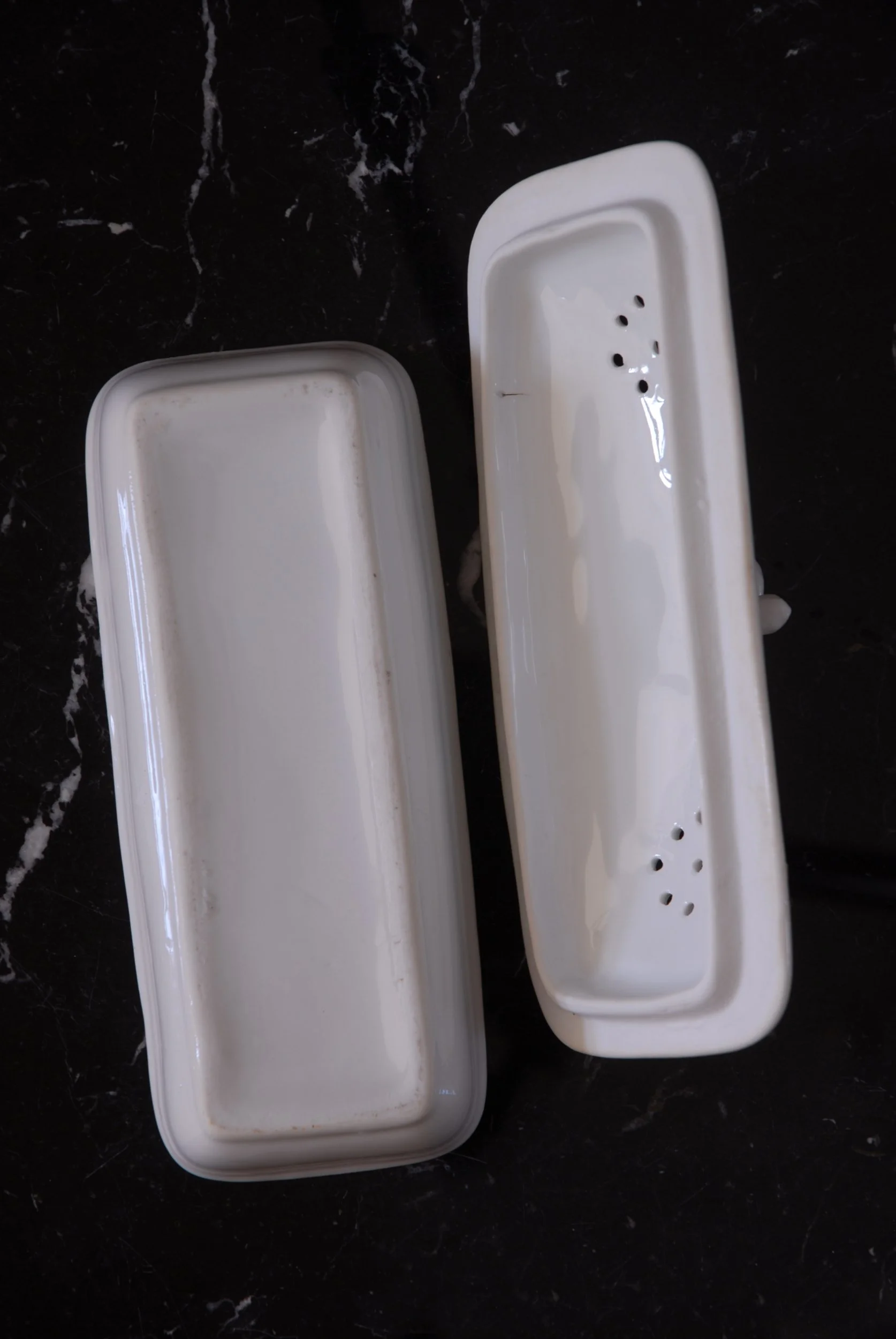 SIZED 1461 Toothbrush Holder White Ceramic.JPG