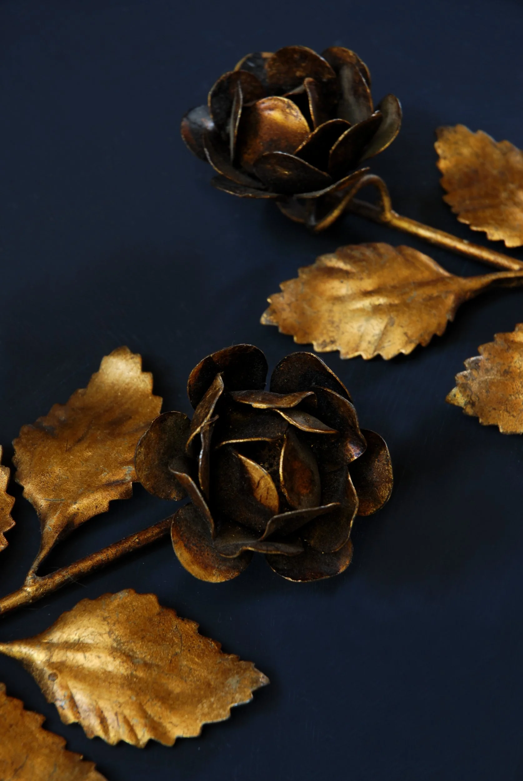 SIZED 1552 Italian Toileware Hooks Gilt.JPG