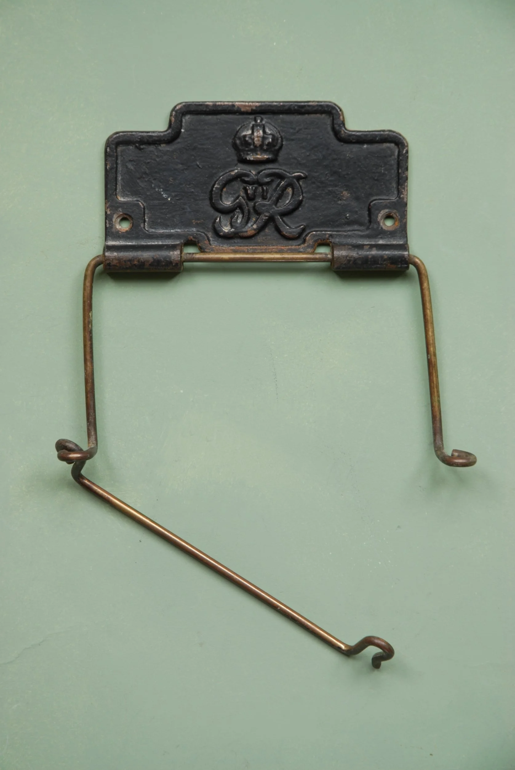 SIZED 1325 Toilet Roll Holder Antique.JPG
