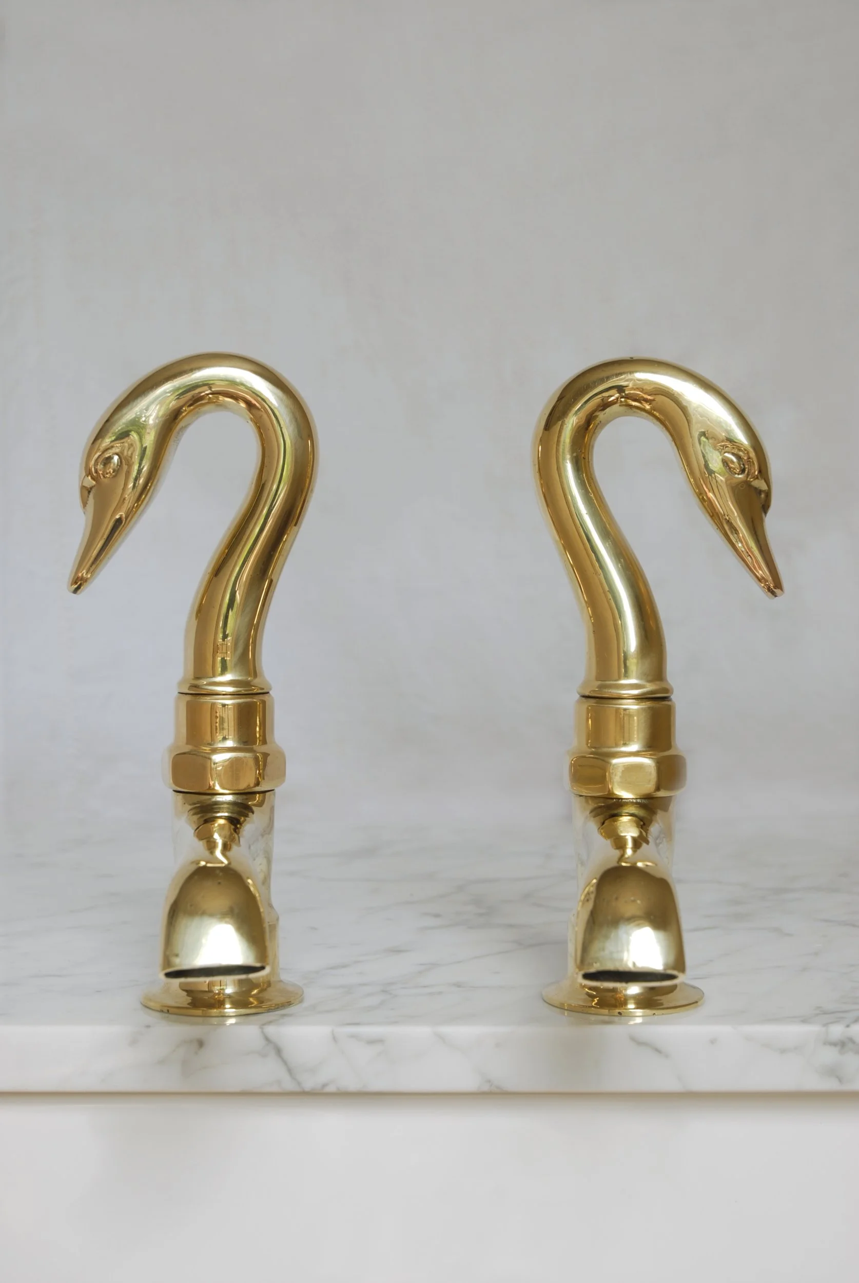 SIZED 1570 Antique Swan Taps.JPG